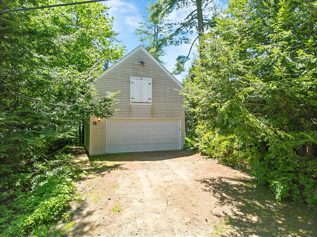 18 Thurston Drive Property Photo 35