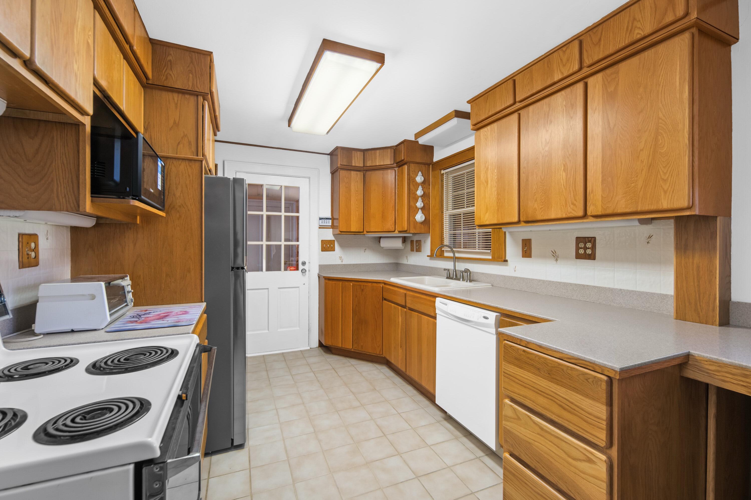 66 Graham Street Property Photo 3