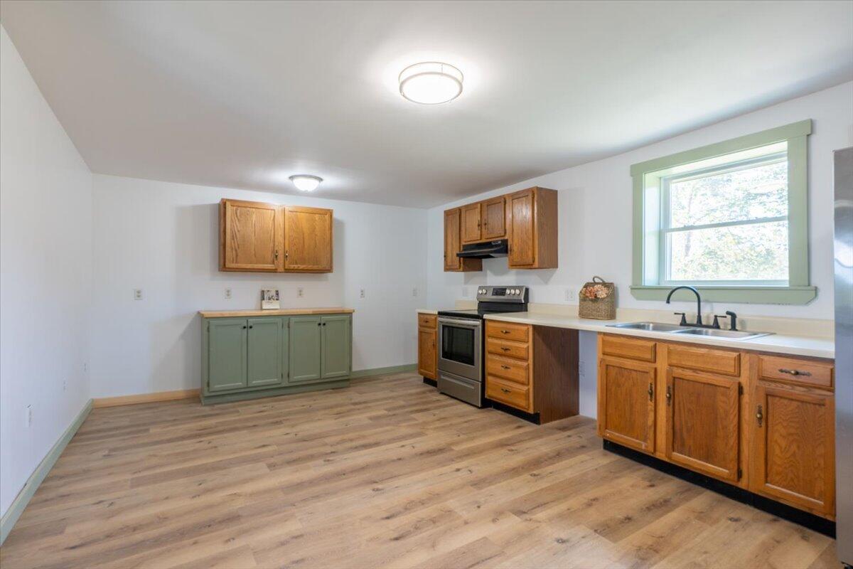 585 Waldoboro Road Property Photo 11