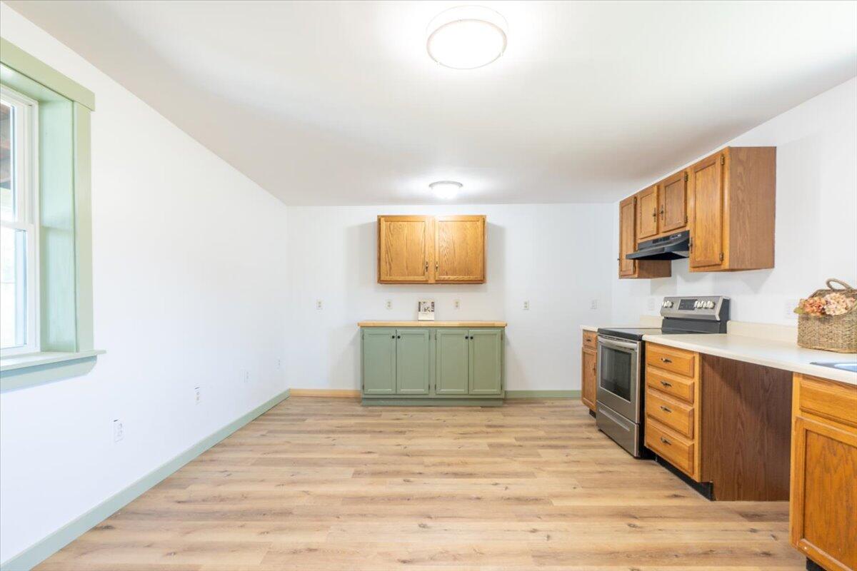585 Waldoboro Road Property Photo 12