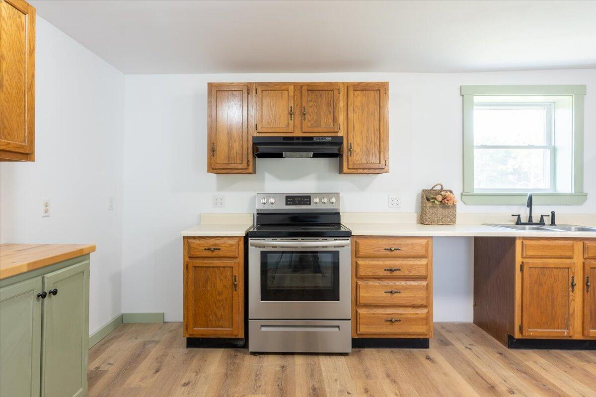 585 Waldoboro Road Property Photo 13