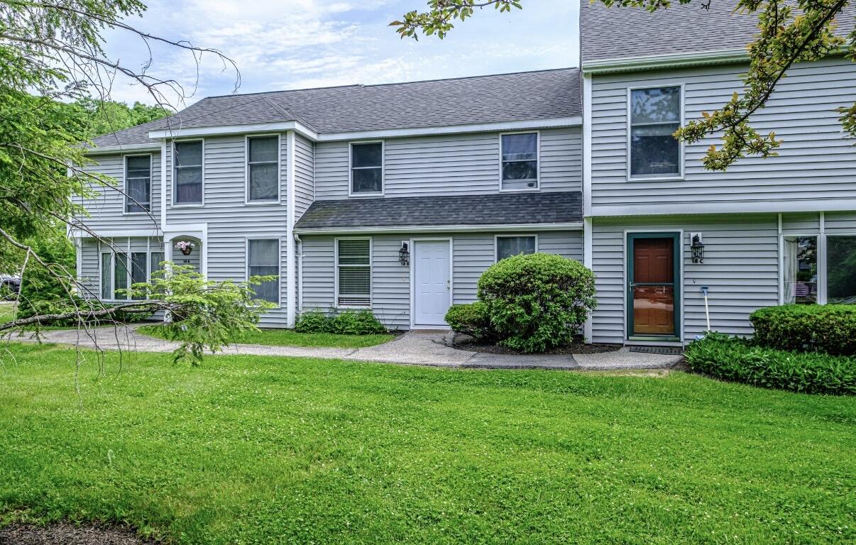 18 Appleledge Drive B Property Photo 1