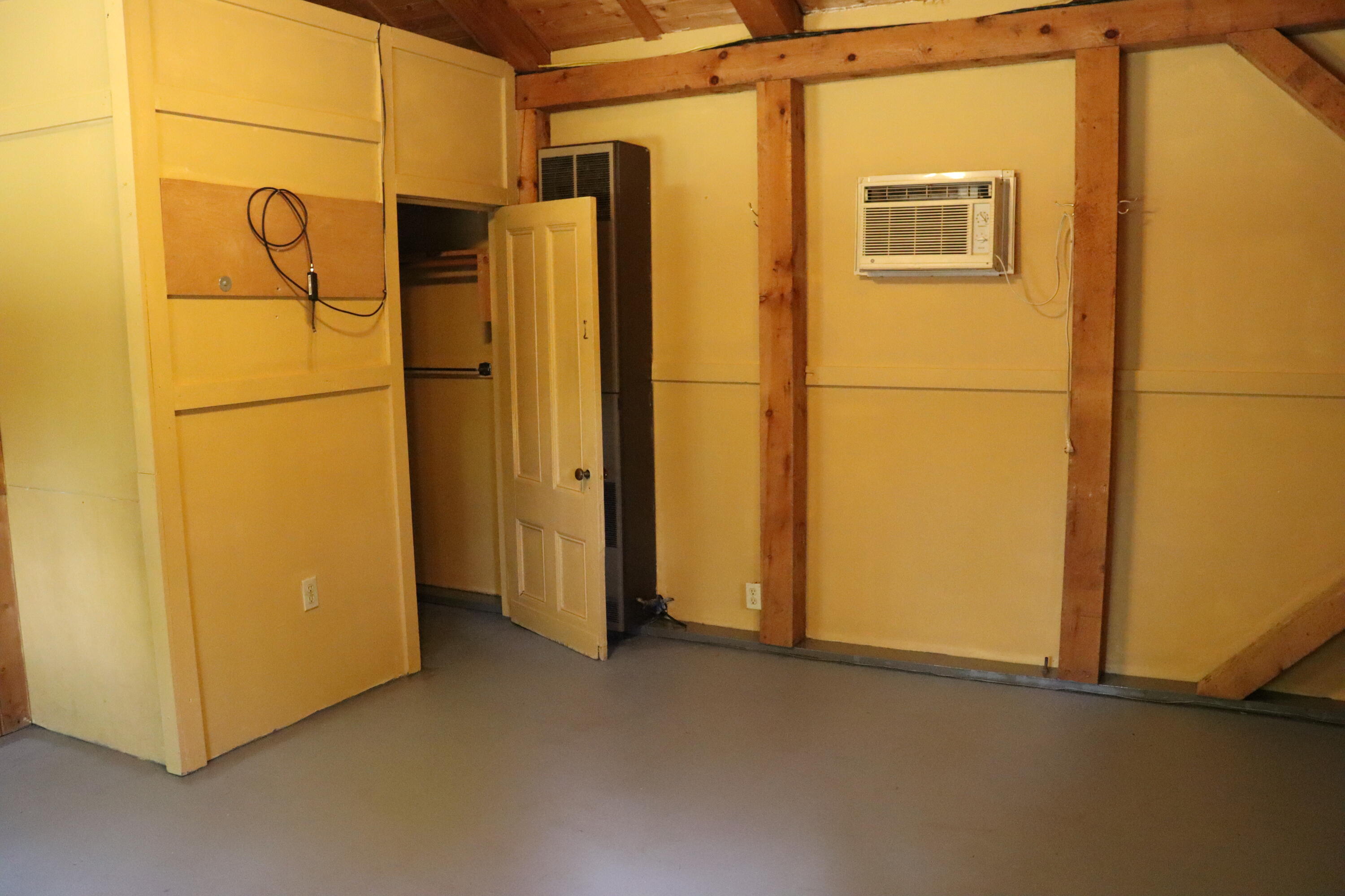 385 Water Street Property Photo 30