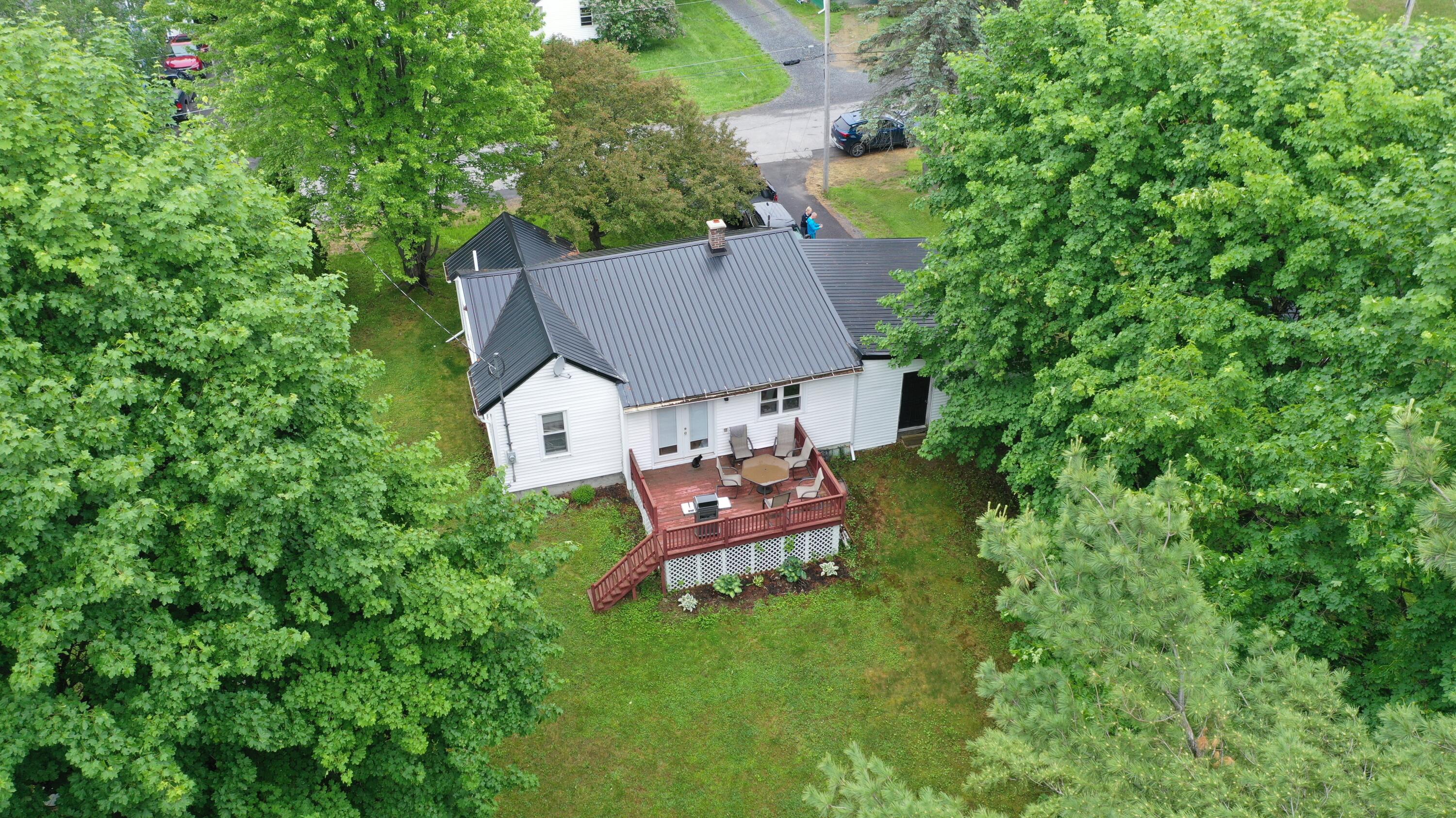 12 Winchester Street Property Photo 34