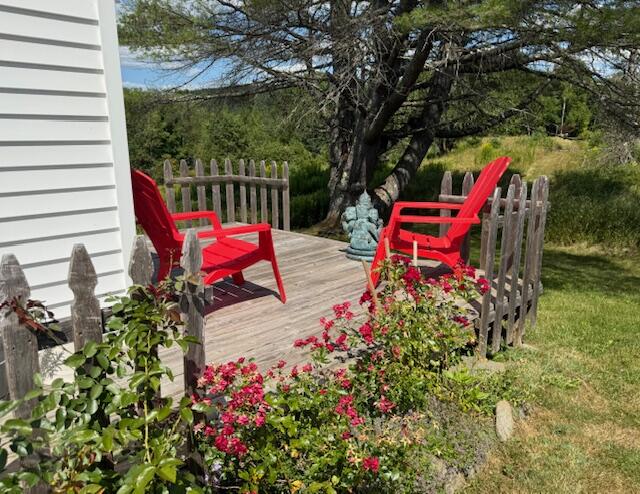 1023 Silver Lake Road Property Photo 3