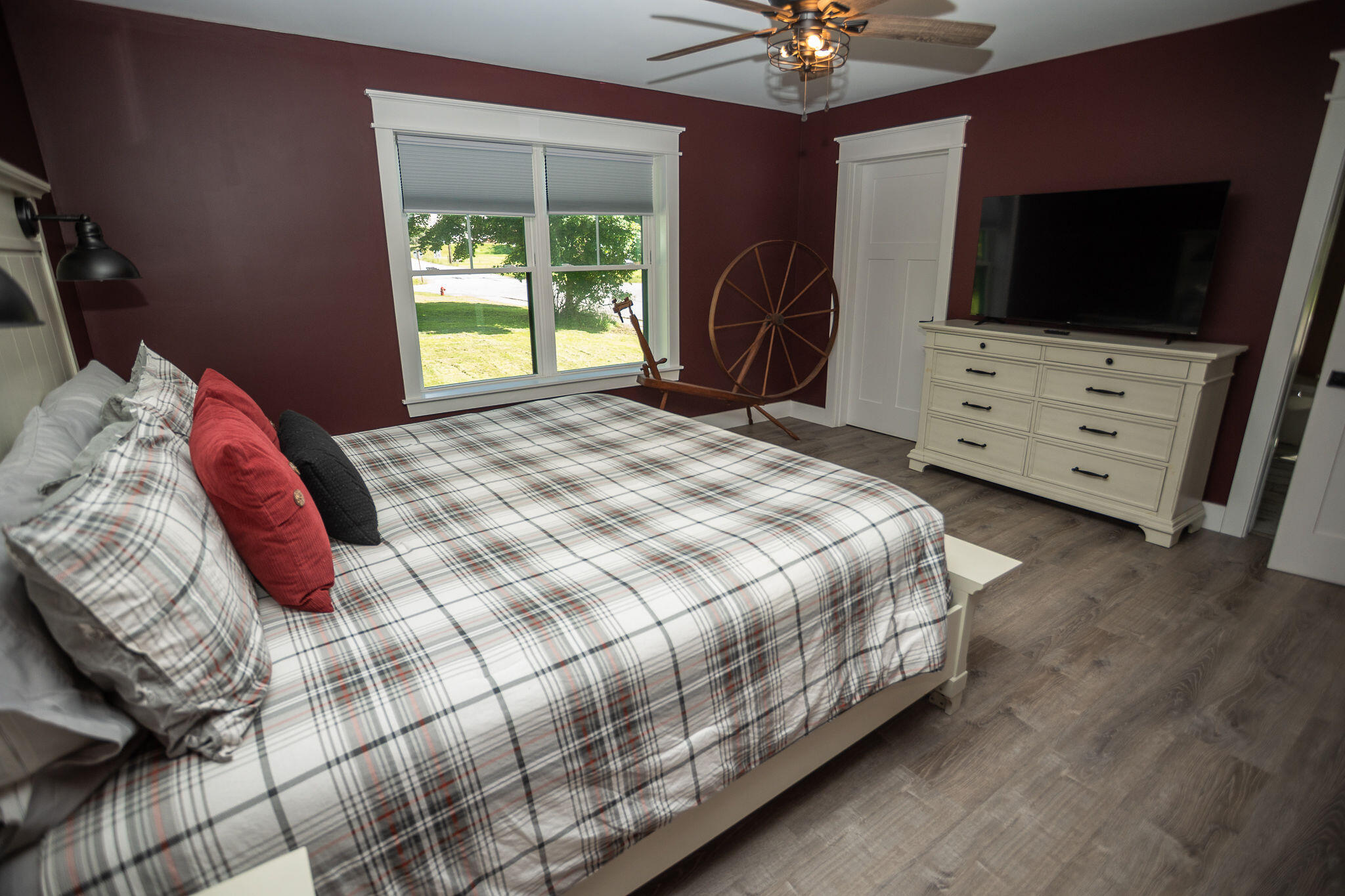 36 Pleasant Street Property Photo 29