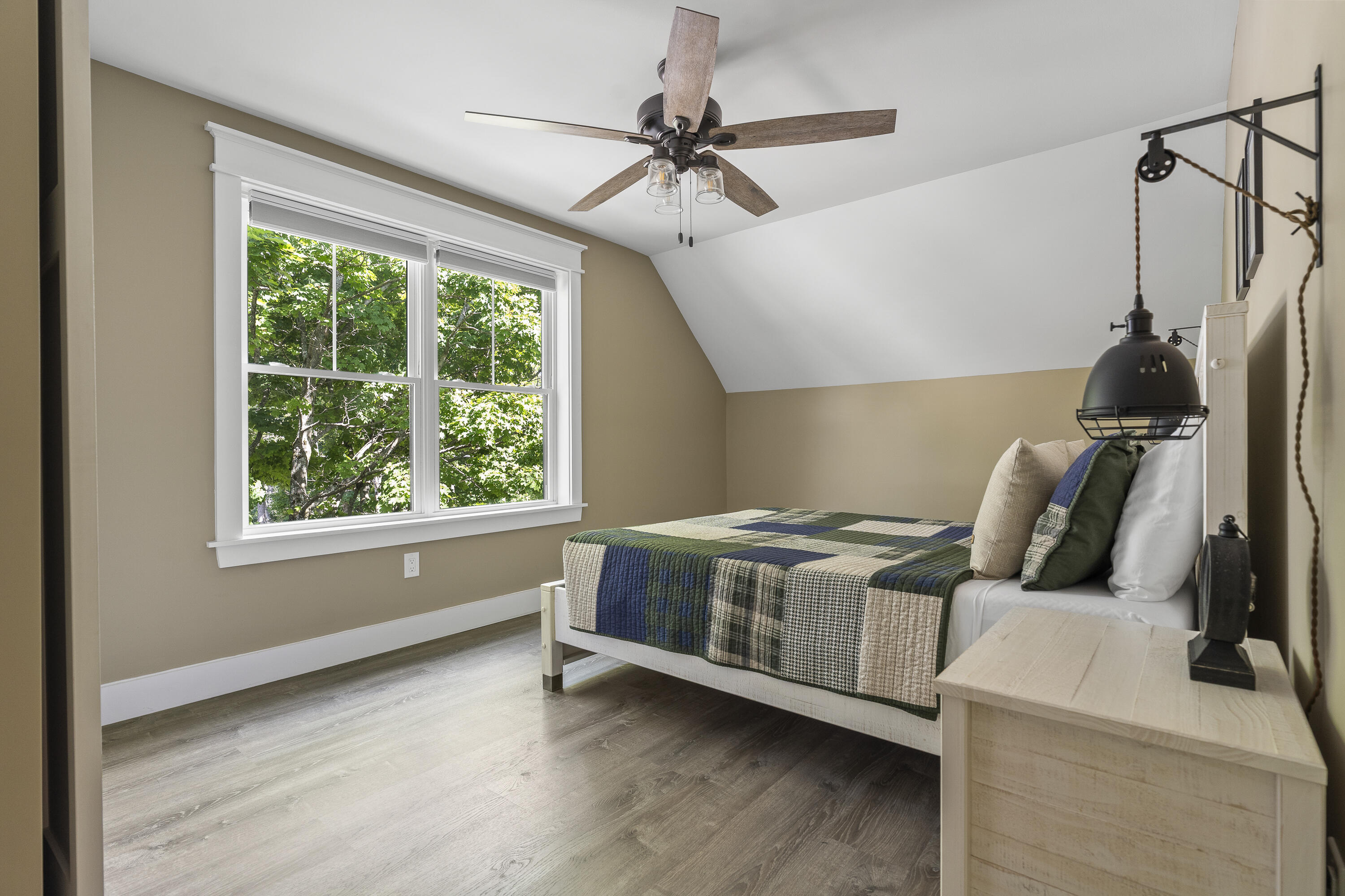 36 Pleasant Street Property Photo 175