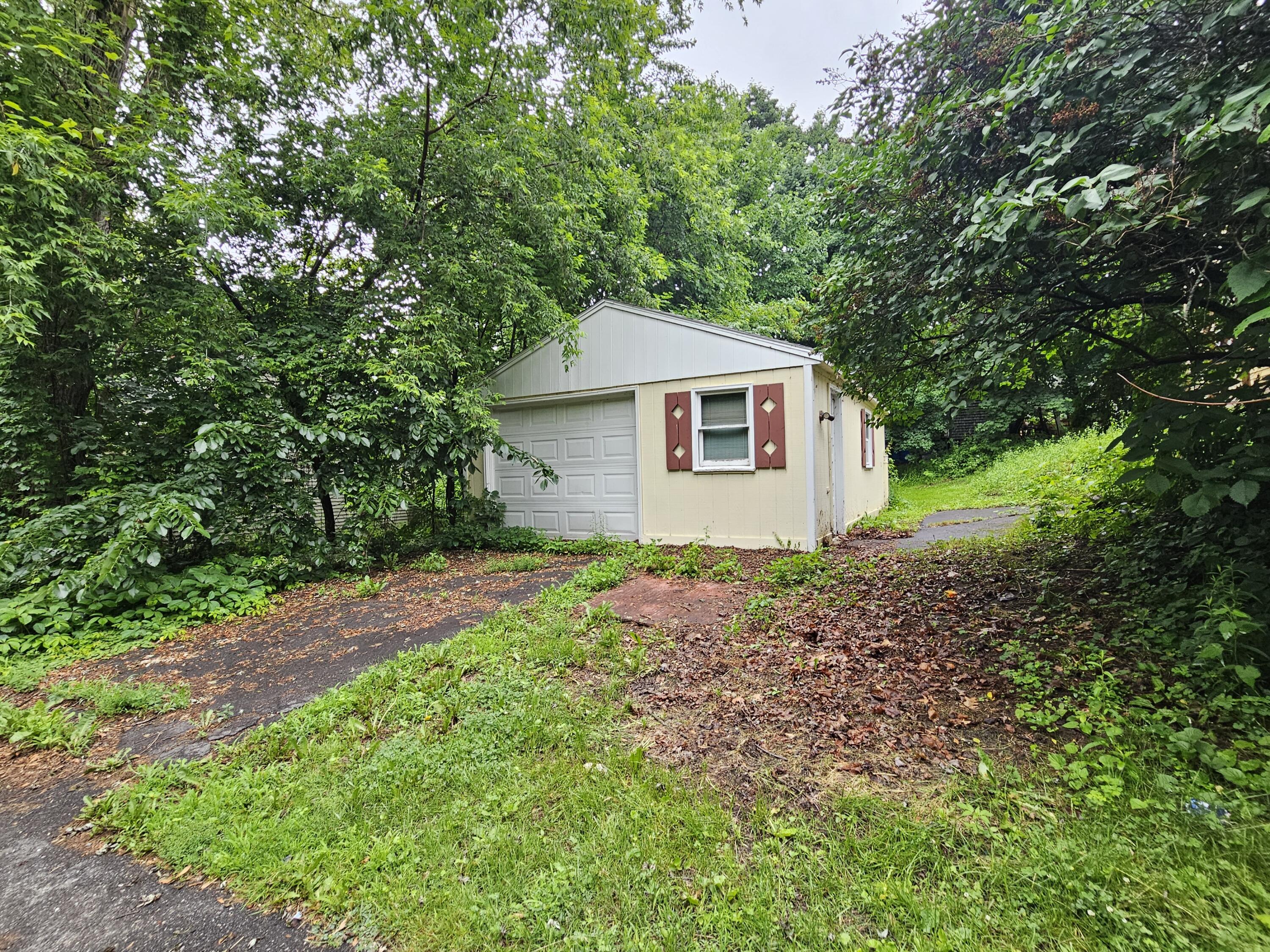2 Central Avenue Property Photo 32