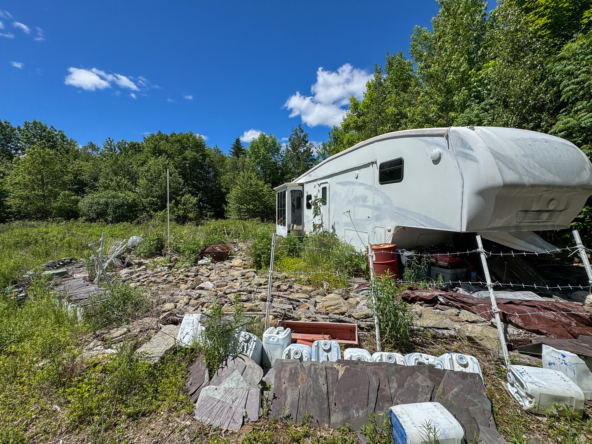 B Lookout Lane Property Photo 8