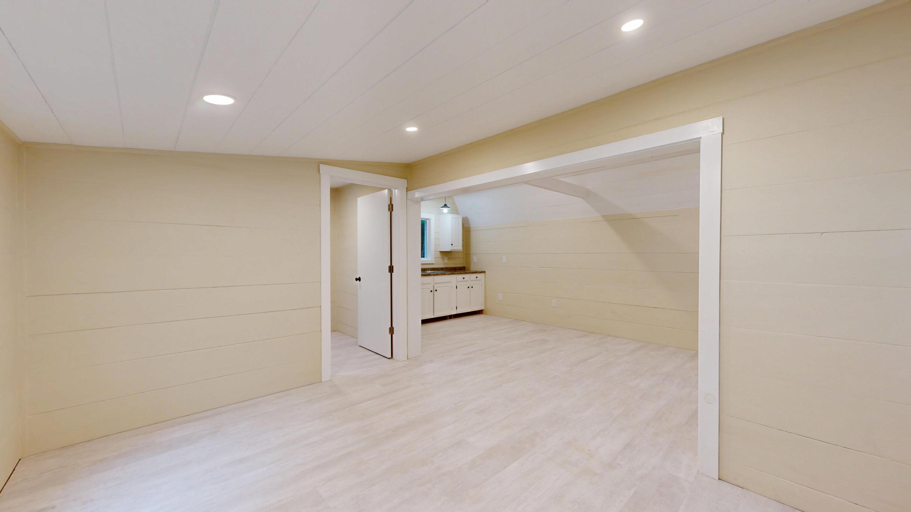 29 N Lakeview Drive Property Photo 4