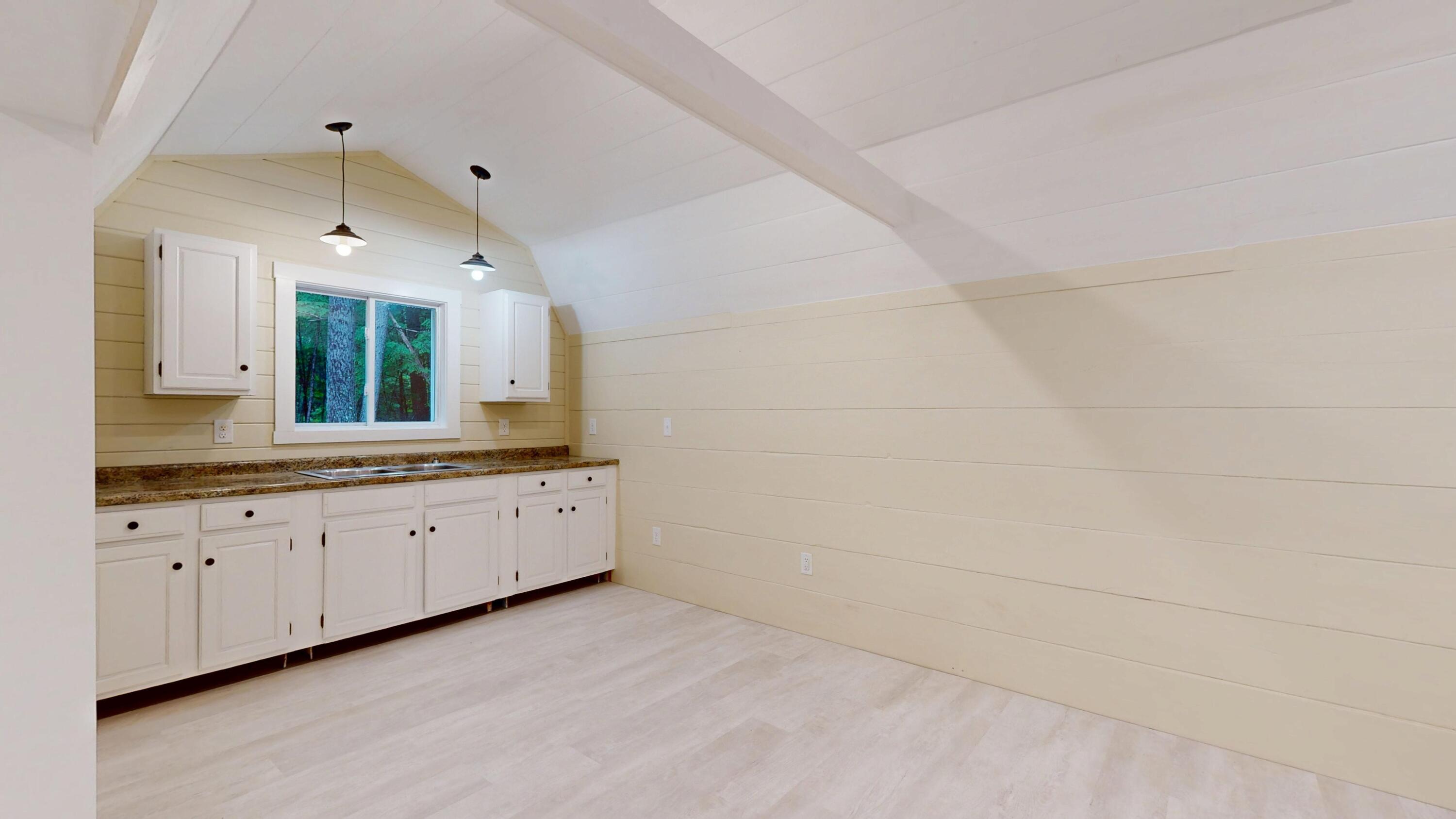 29 N Lakeview Drive Property Photo 9