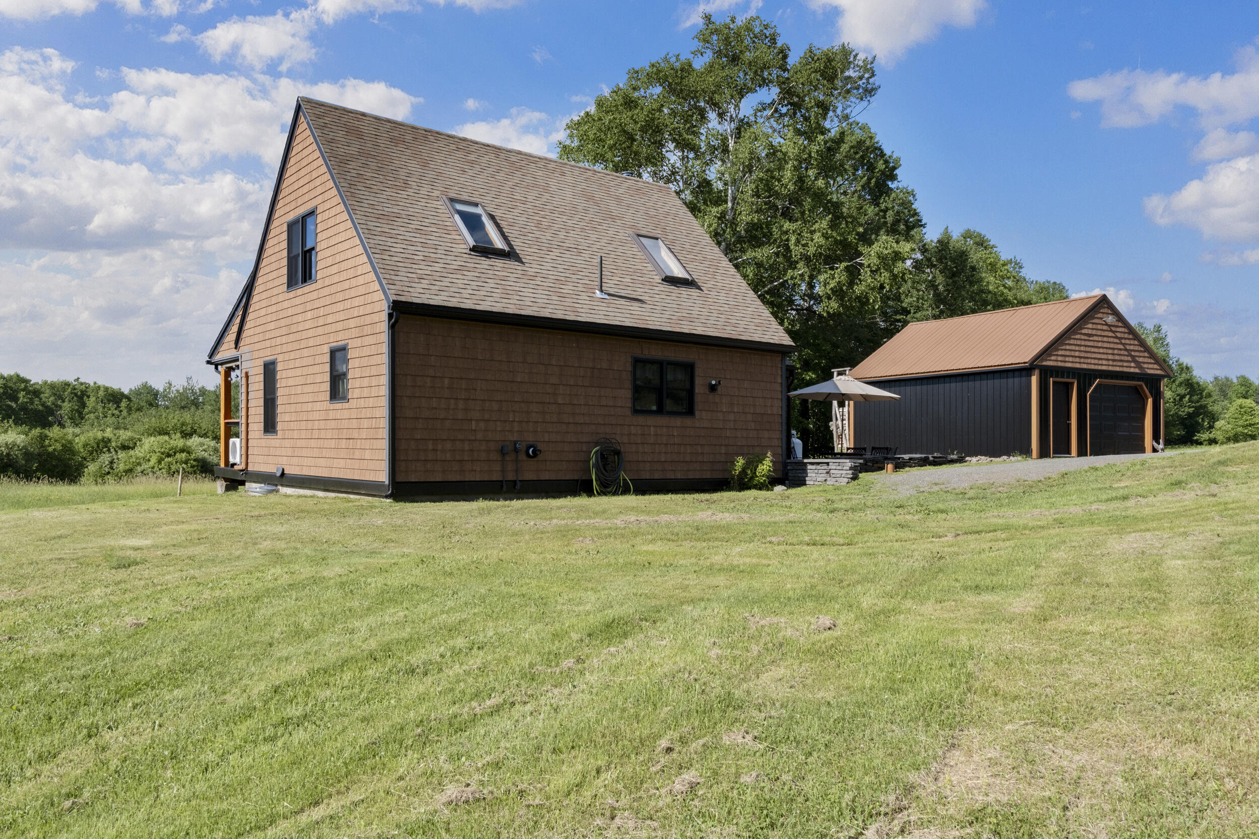 553 N Dexter Road Property Photo 1