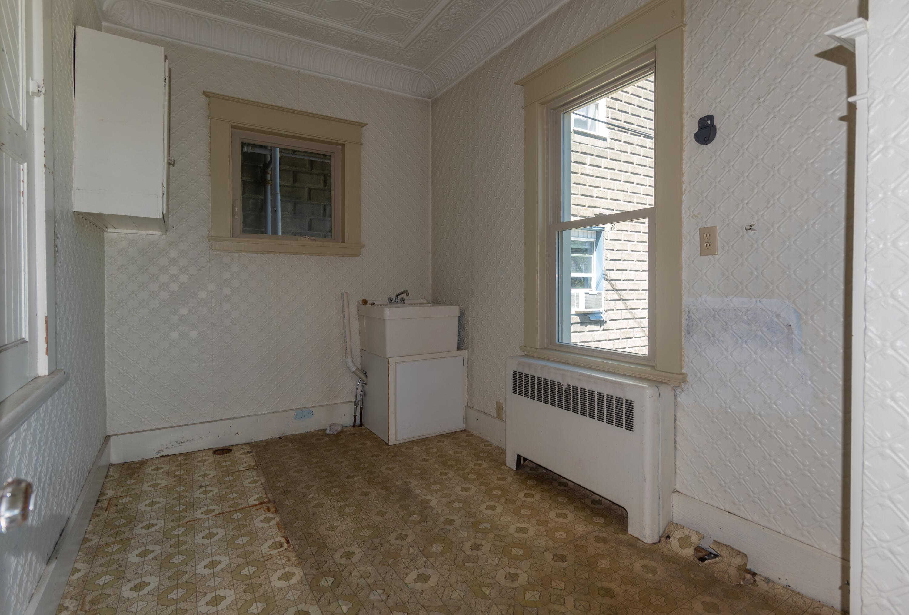 324 Main Street Property Photo 17