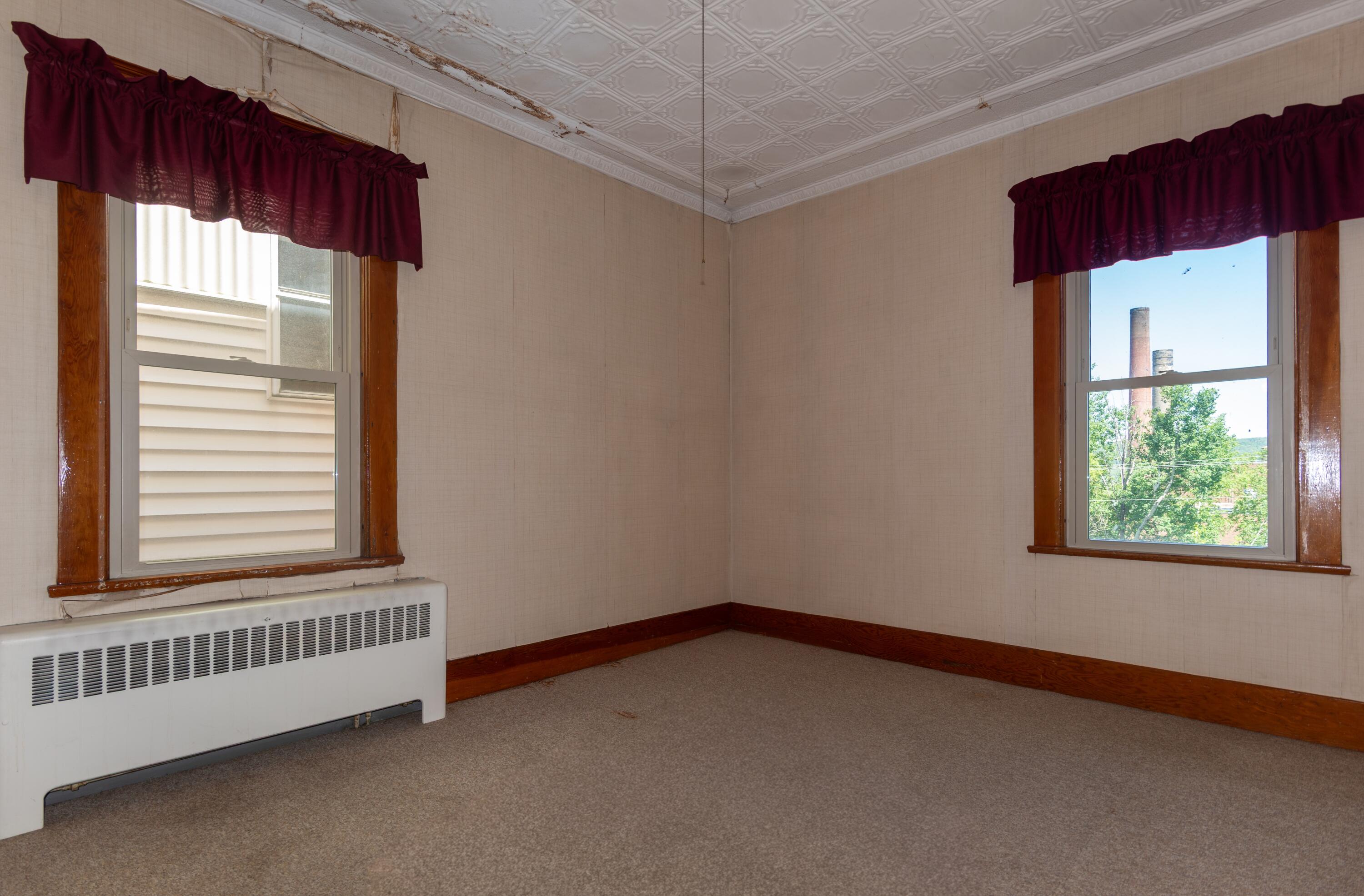 324 Main Street Property Photo 35