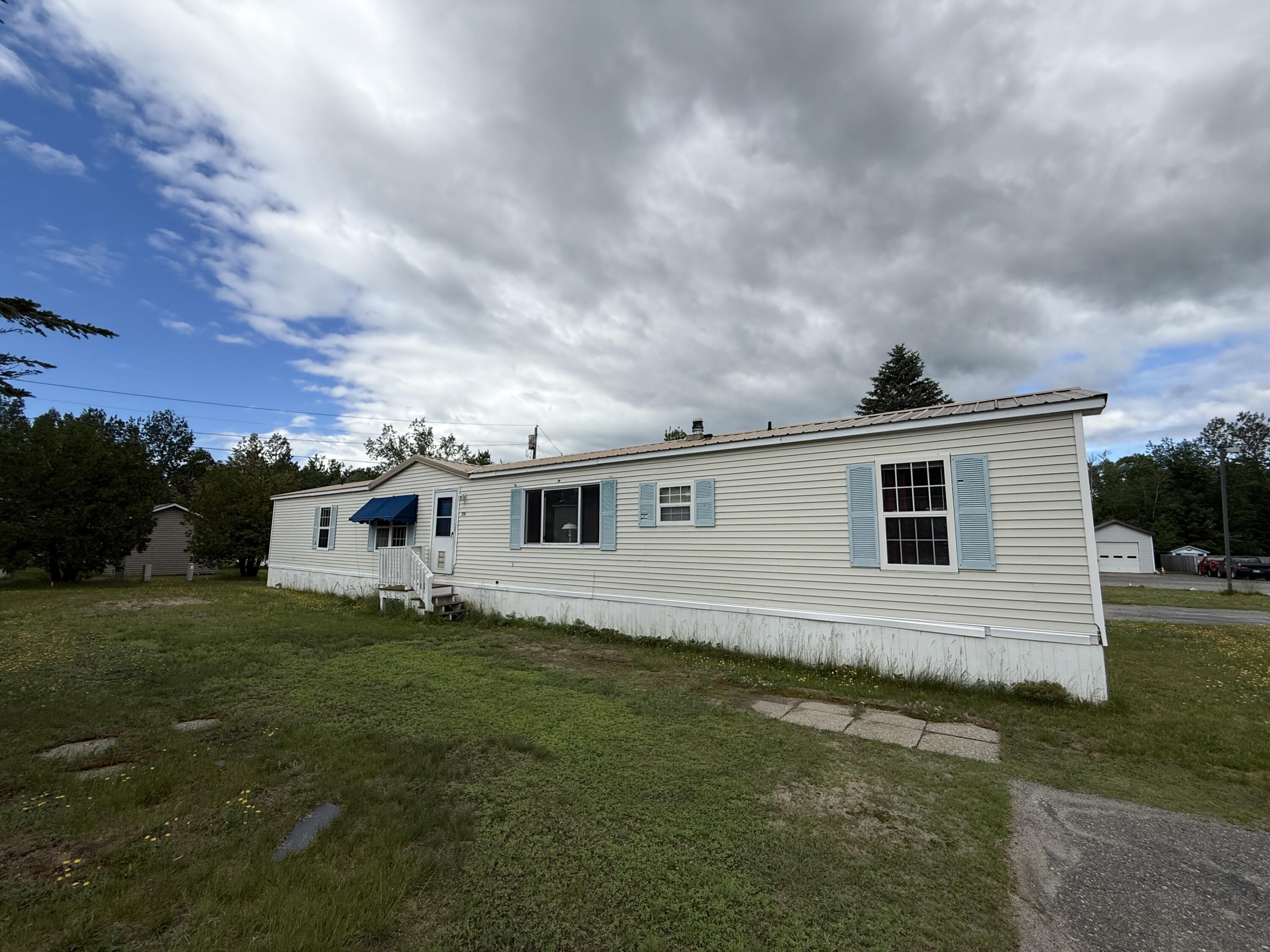 413 Kelley Mobile Homes Park Property Photo 2
