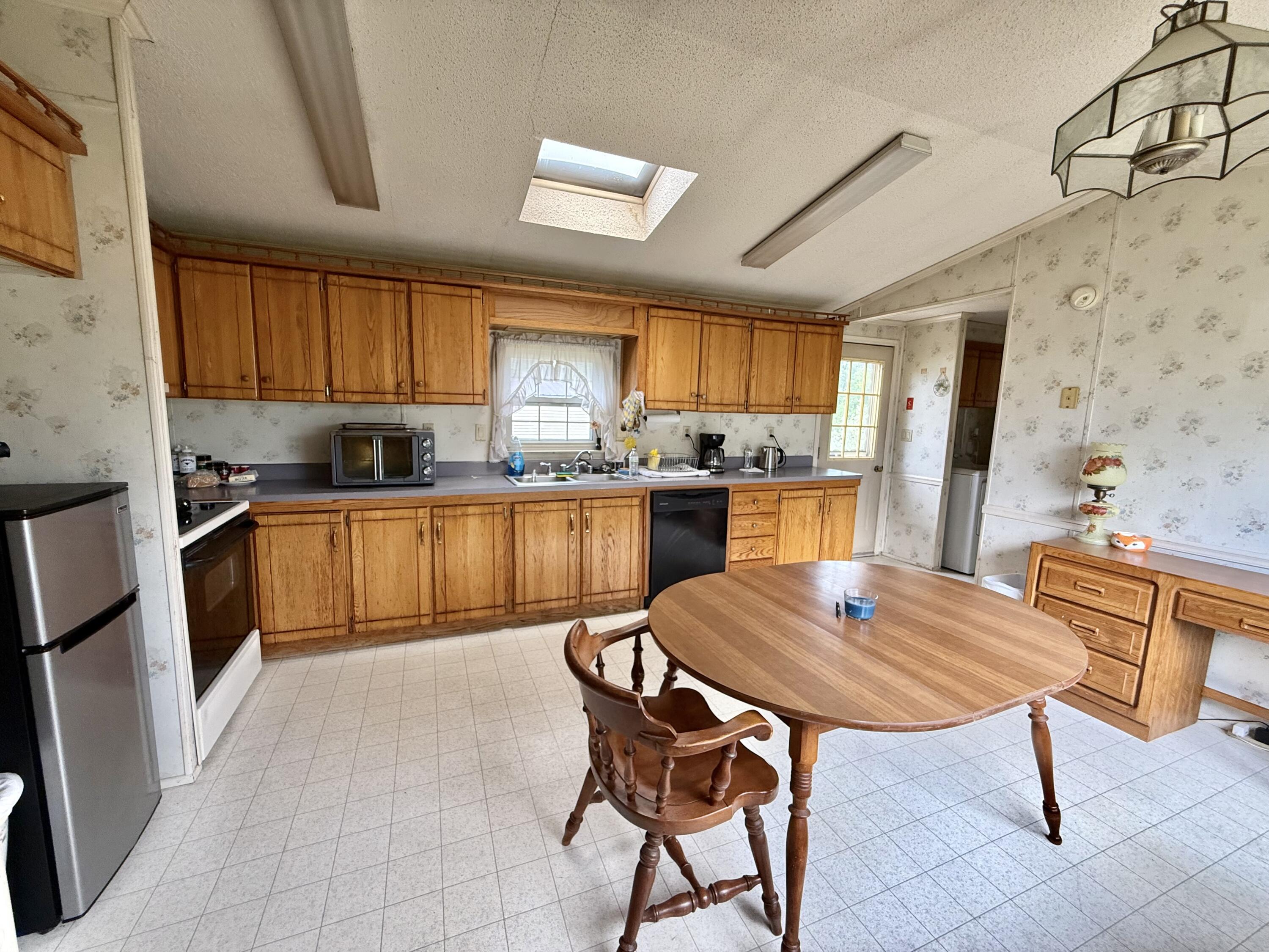 413 Kelley Mobile Homes Park Property Photo 9