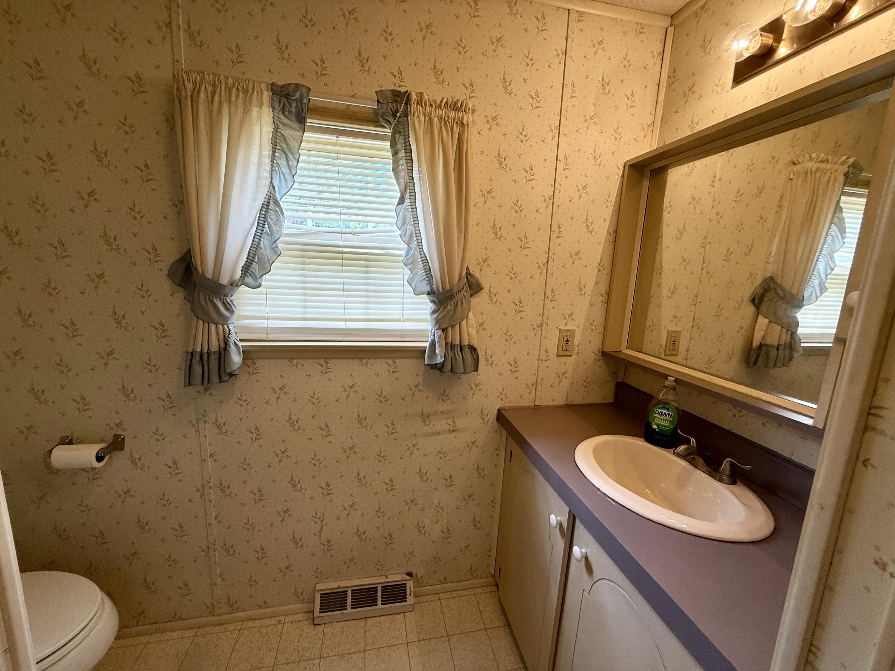 413 Kelley Mobile Homes Park Property Photo 19