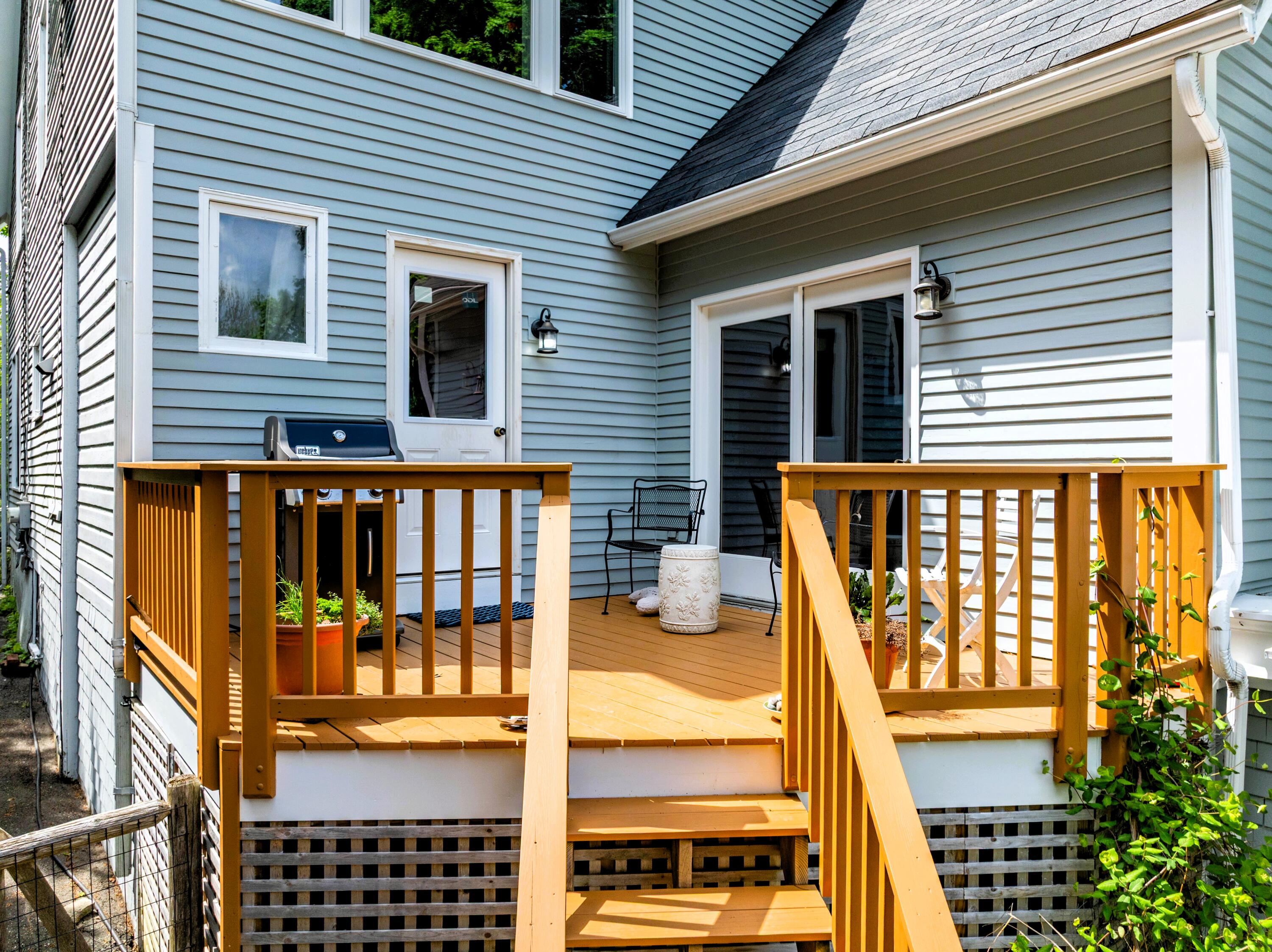29 Spruce Street Property Photo 16