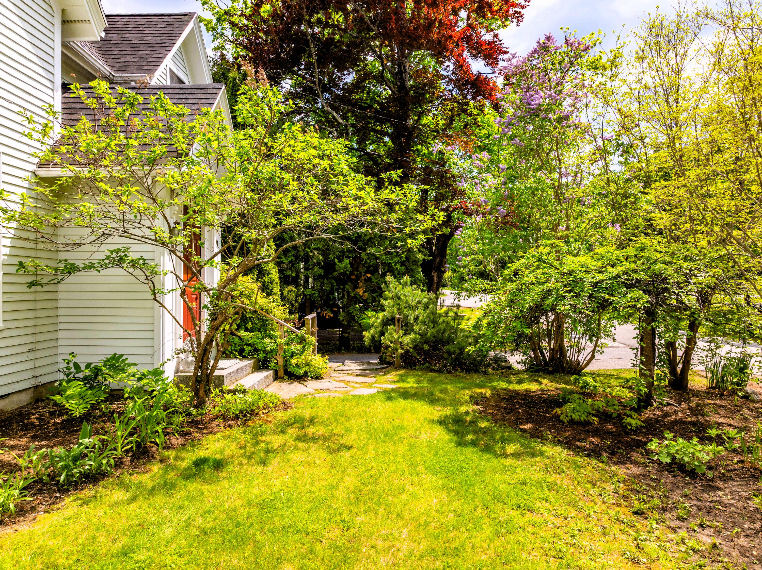 29 Spruce Street Property Photo 21