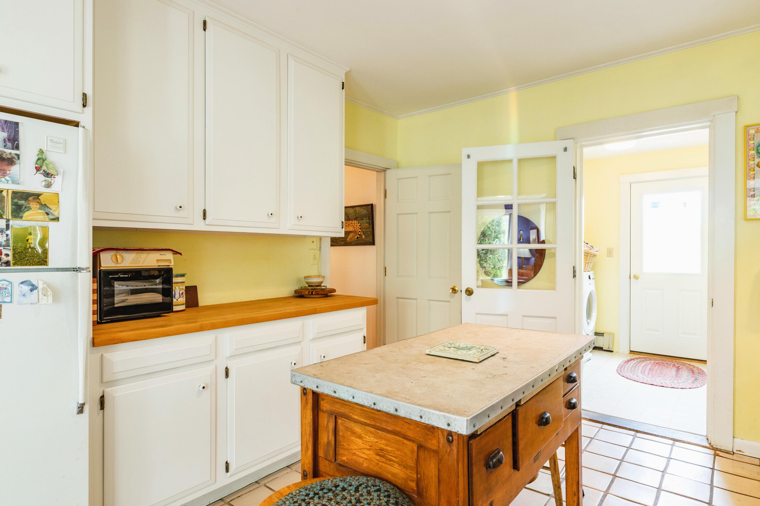 29 Spruce Street Property Photo 26