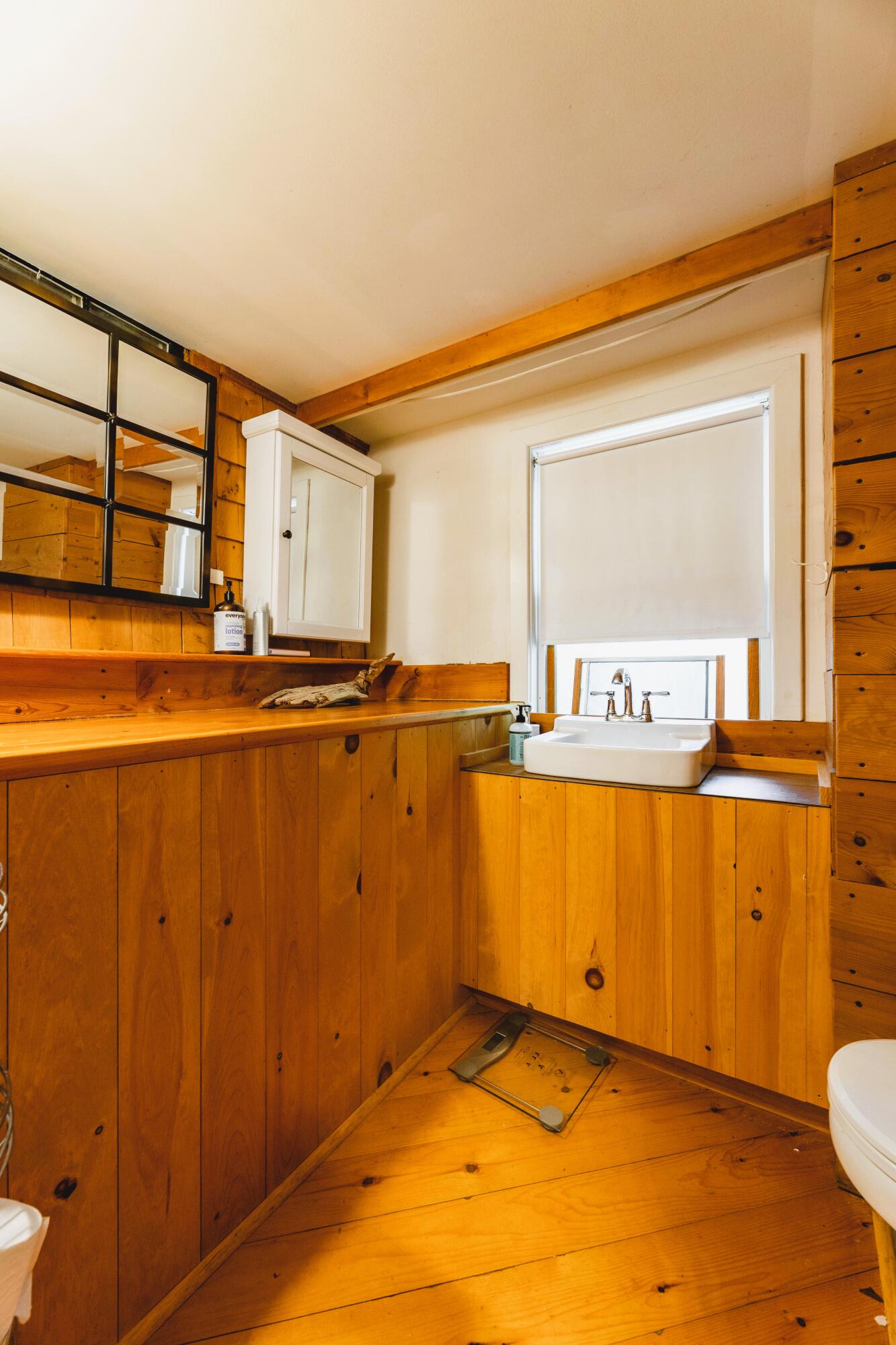 29 Spruce Street Property Photo 47