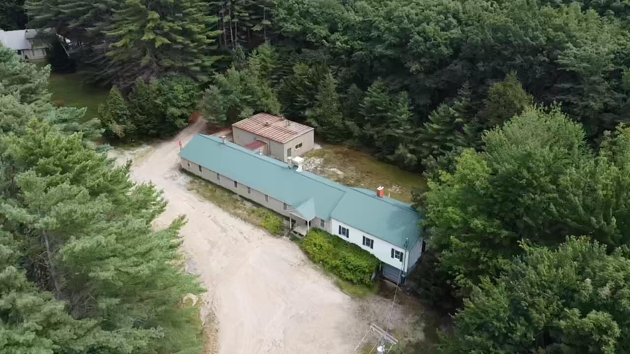 11 Marines Drive Property Photo 2