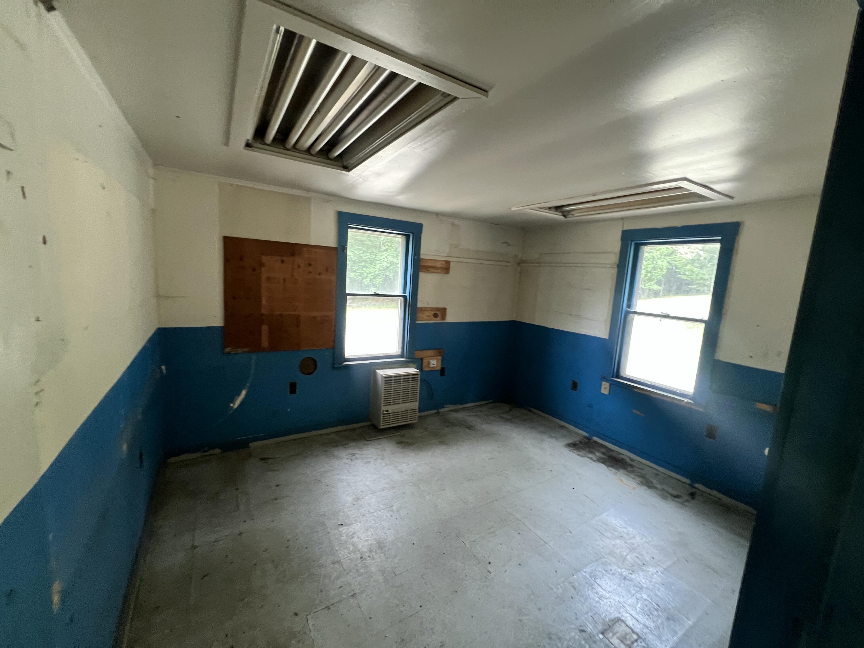11 Marines Drive Property Photo 12