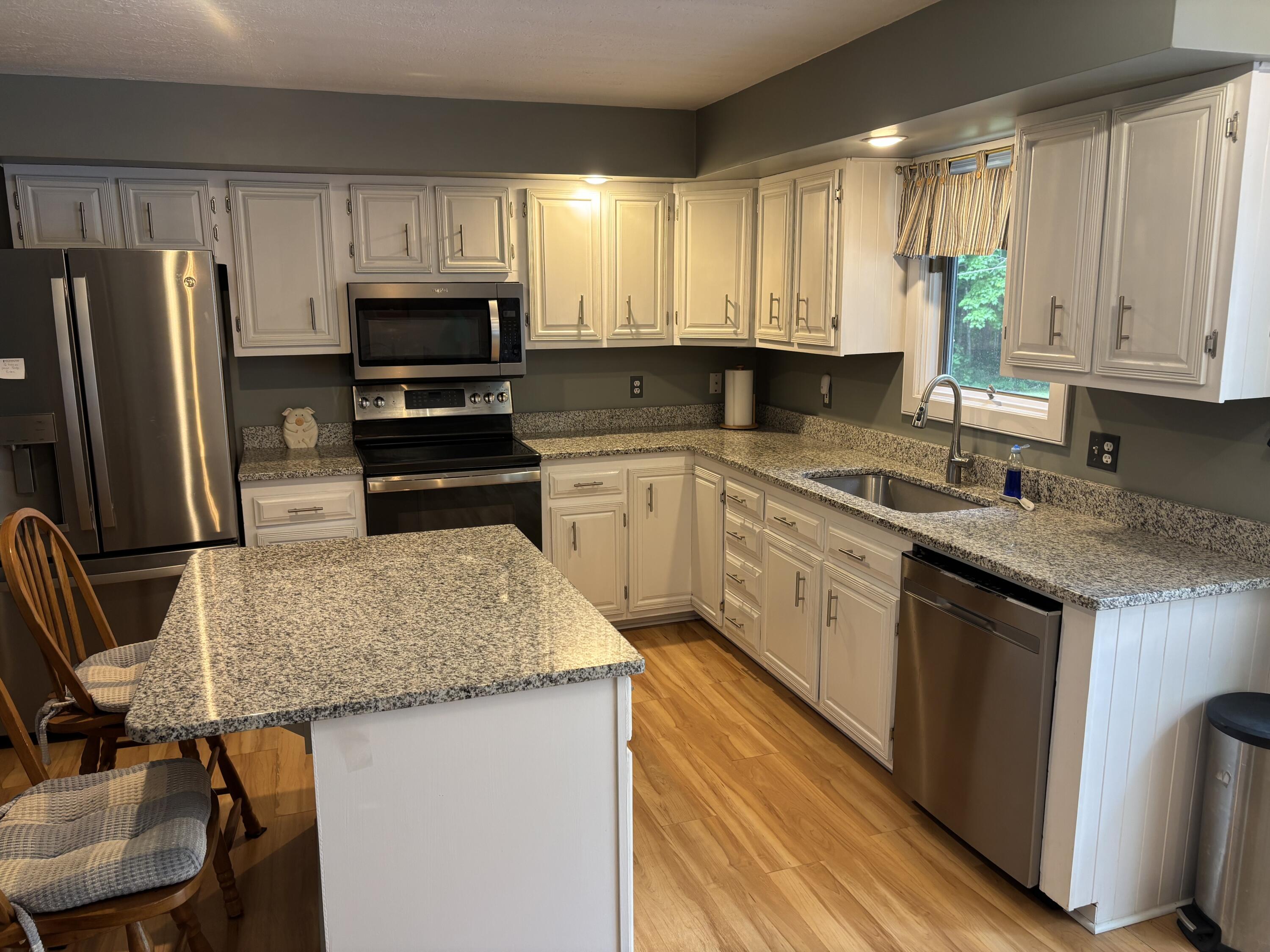 597 Hartland Road Property Photo 5