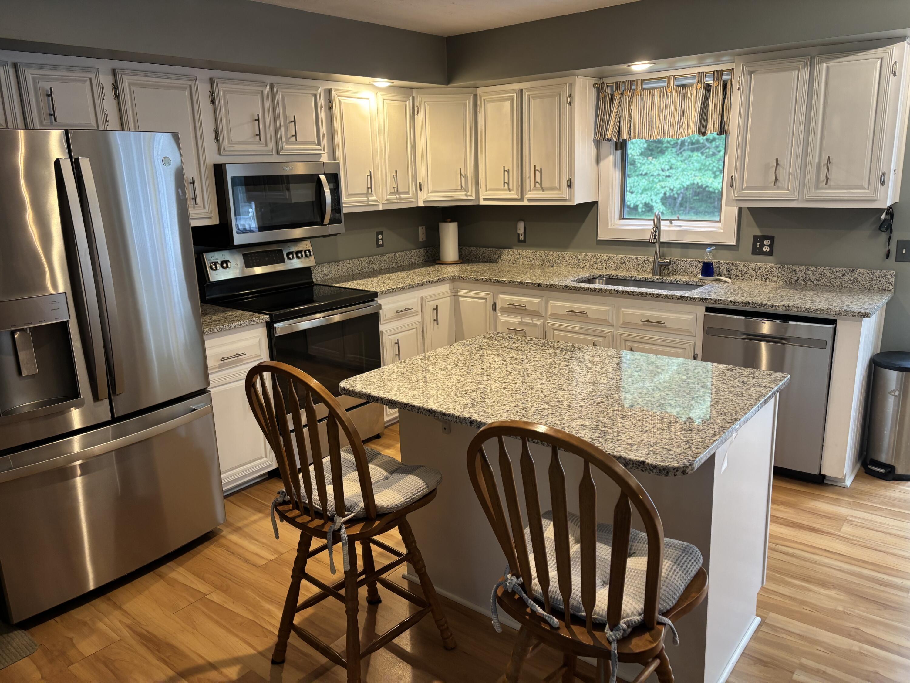 597 Hartland Road Property Photo 6
