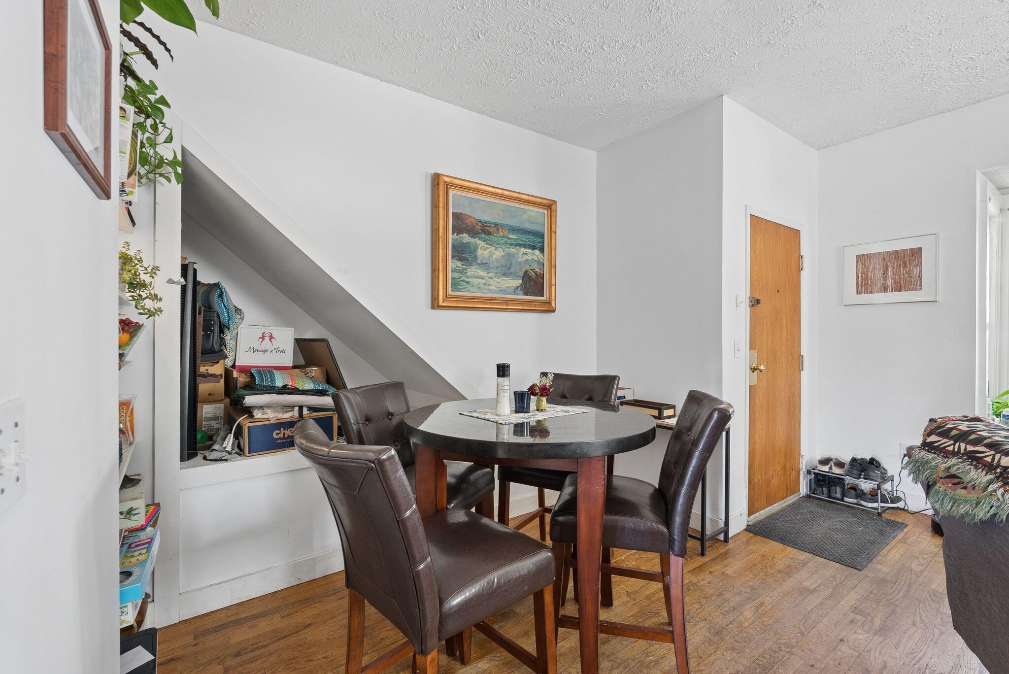 224 Valley Street Property Photo 7