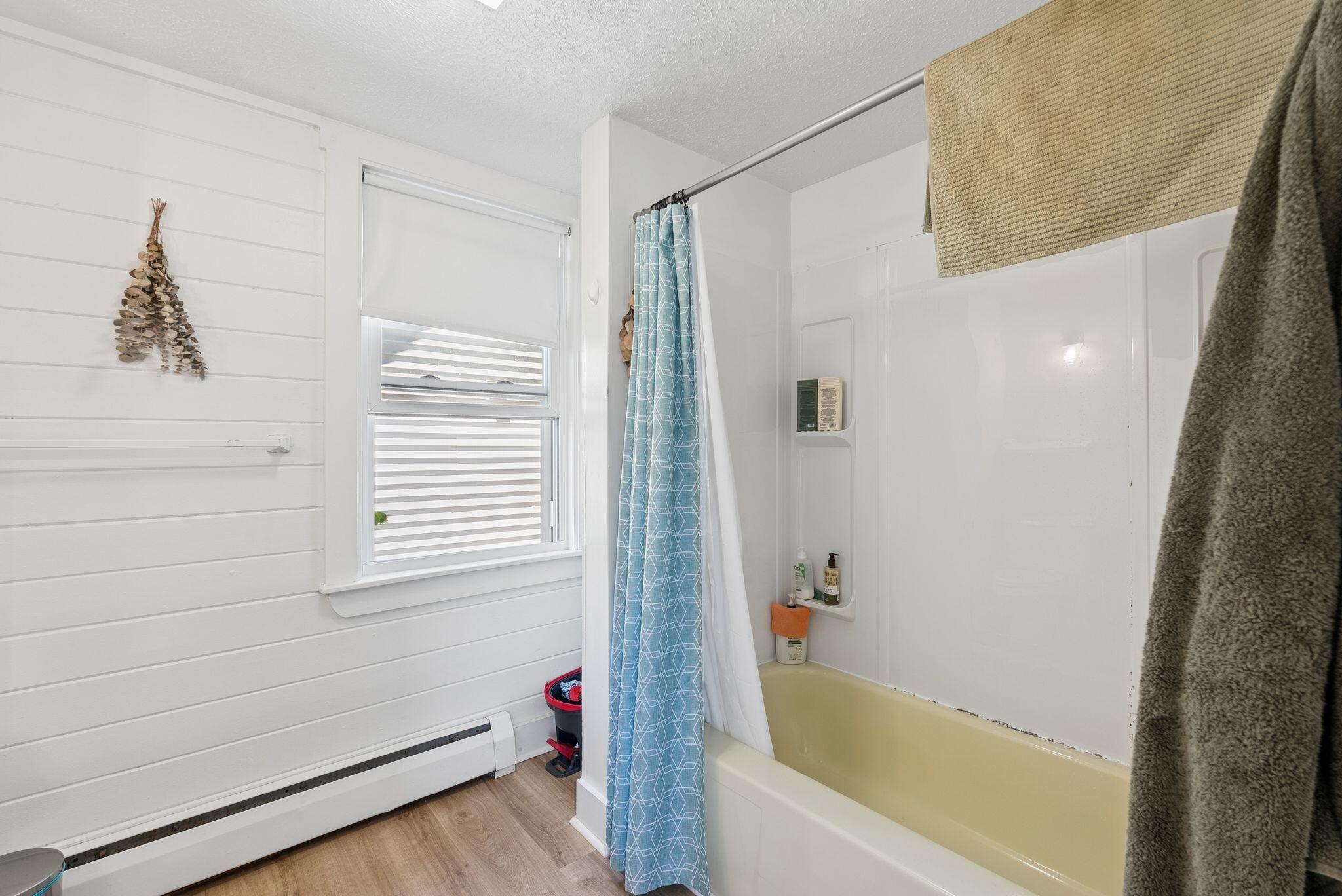 224 Valley Street Property Photo 24