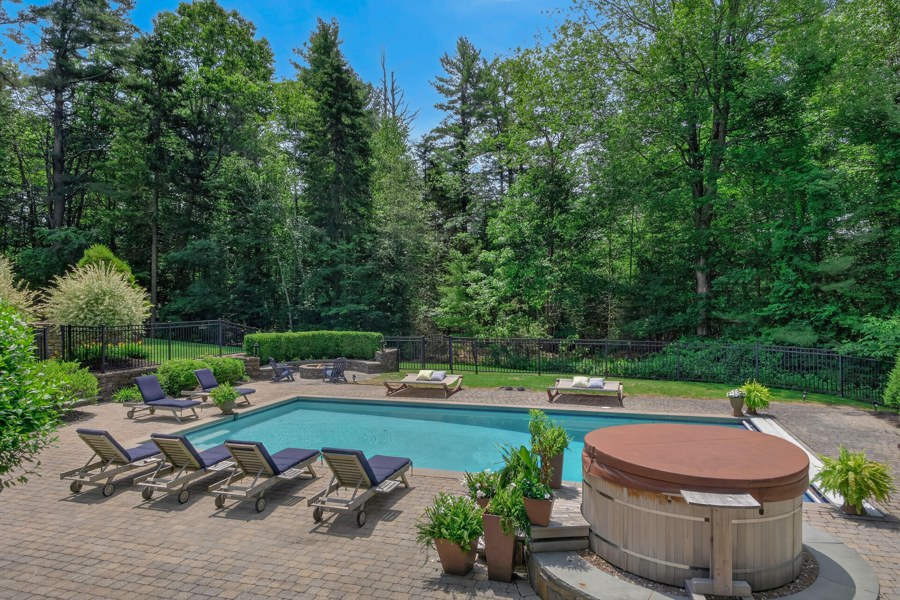 19 Tiger Lily Lane Property Photo 45