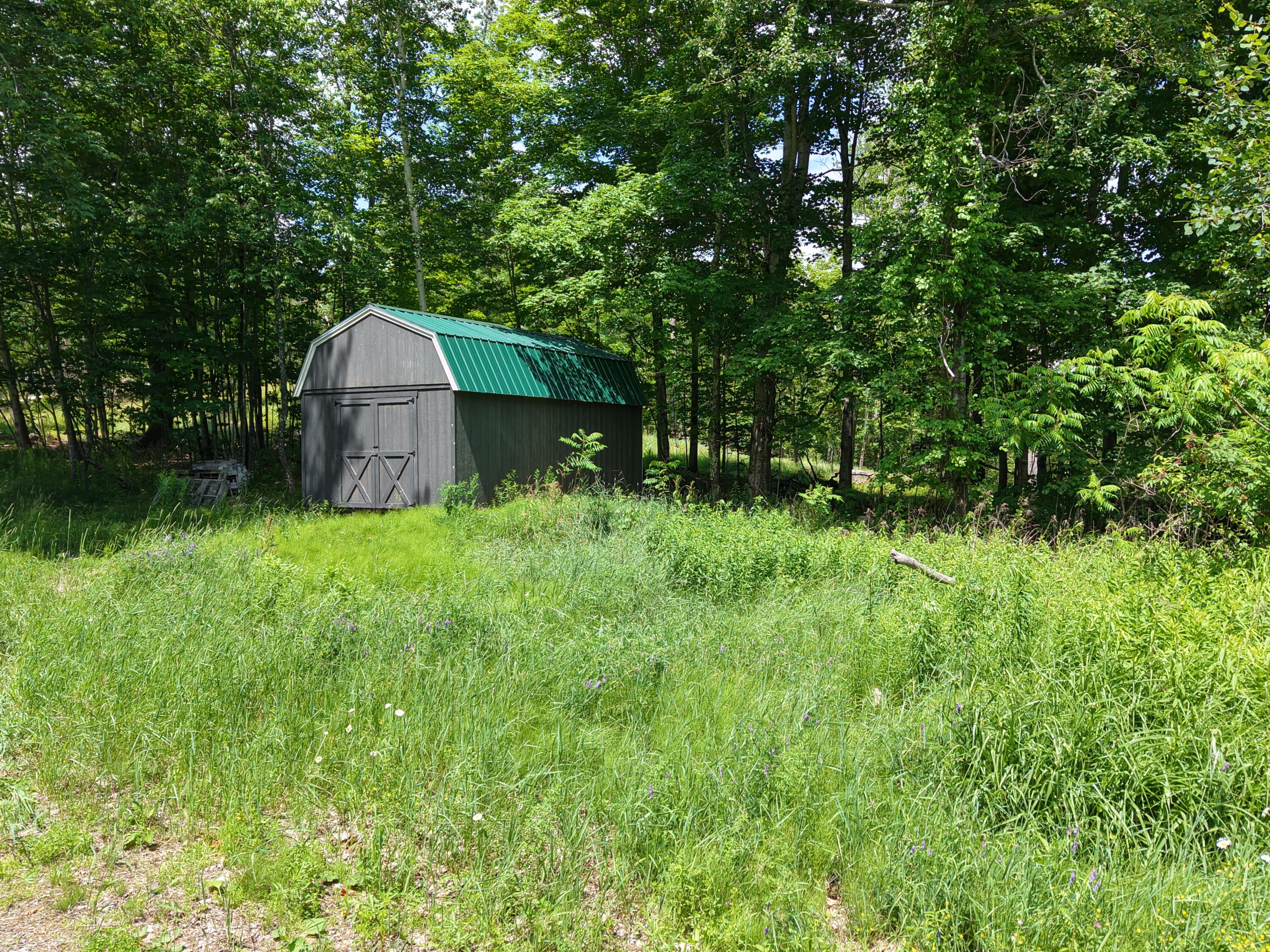 Multiple Quaker Ridge Road Property Photo 62