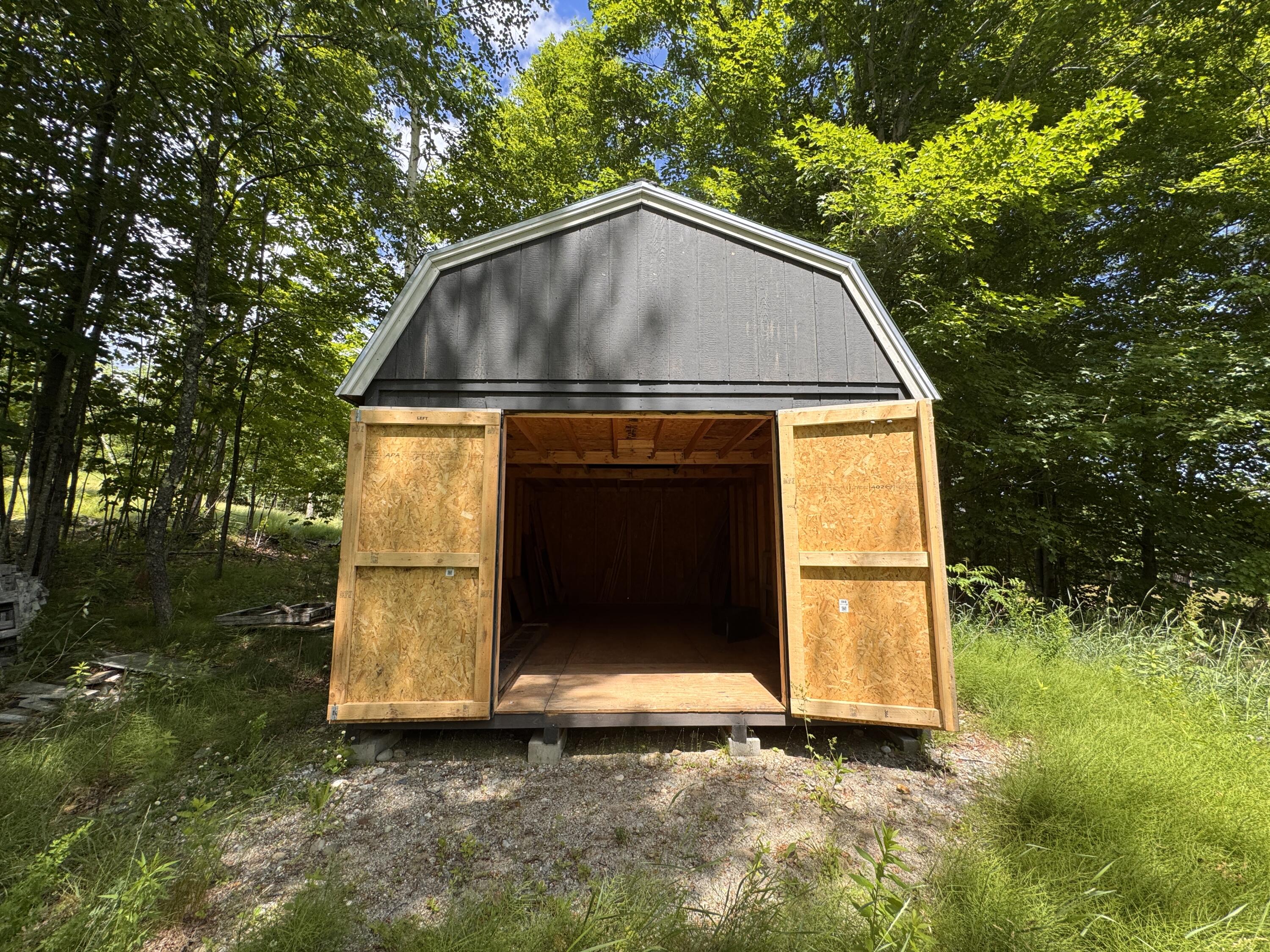 Multiple Quaker Ridge Road Property Photo 64