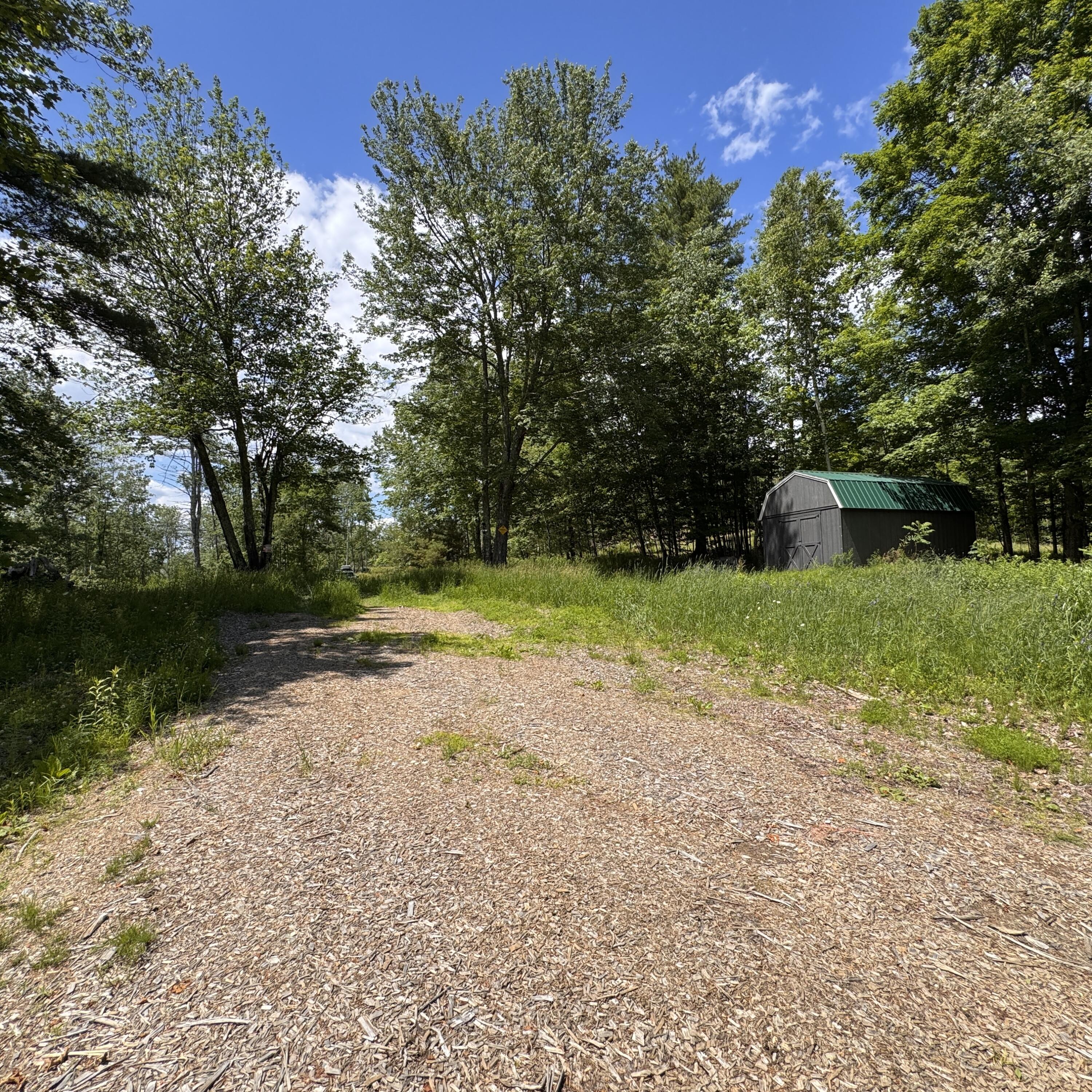 Multiple Quaker Ridge Road Property Photo 71