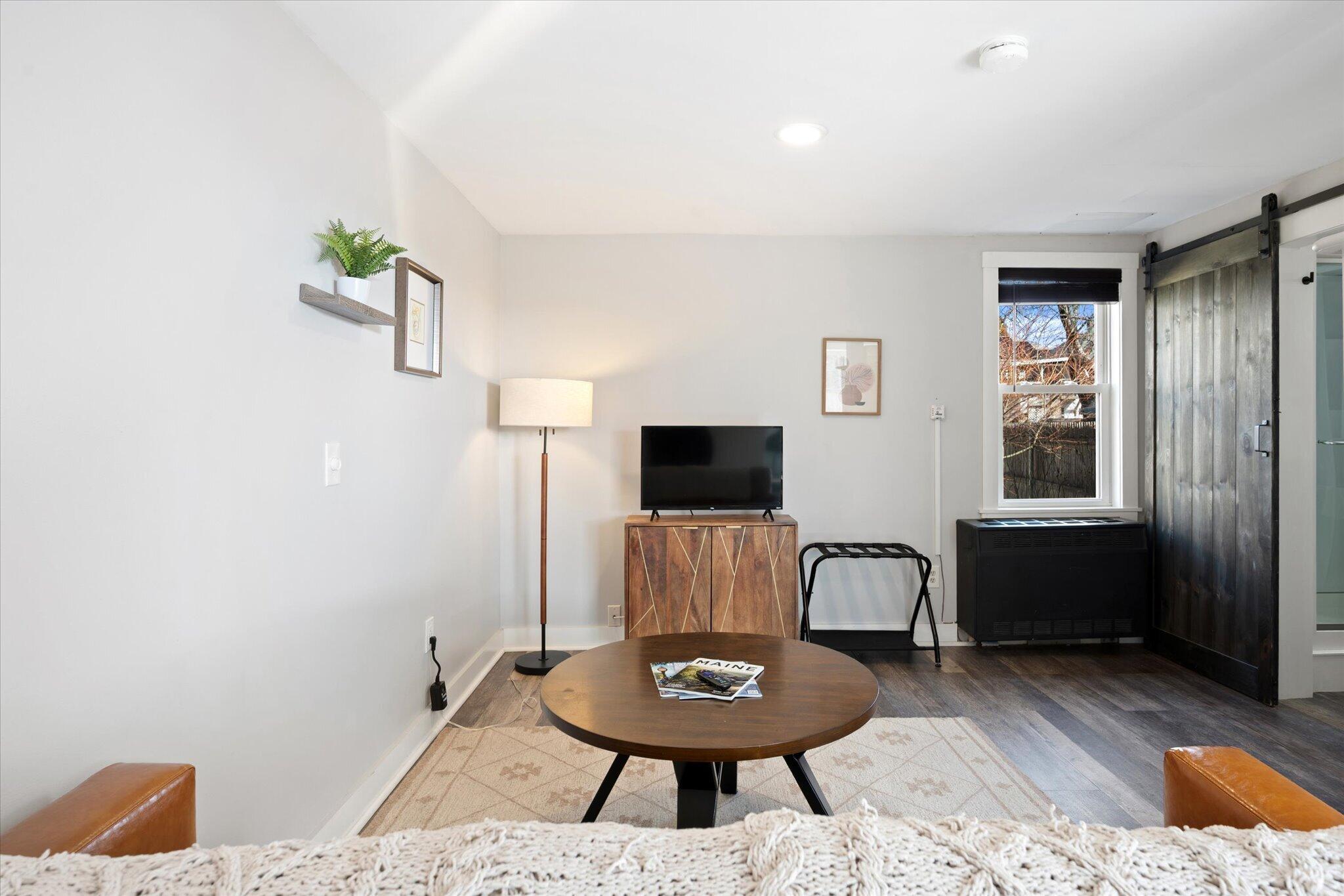 78 Ledgelawn Avenue Property Photo 28