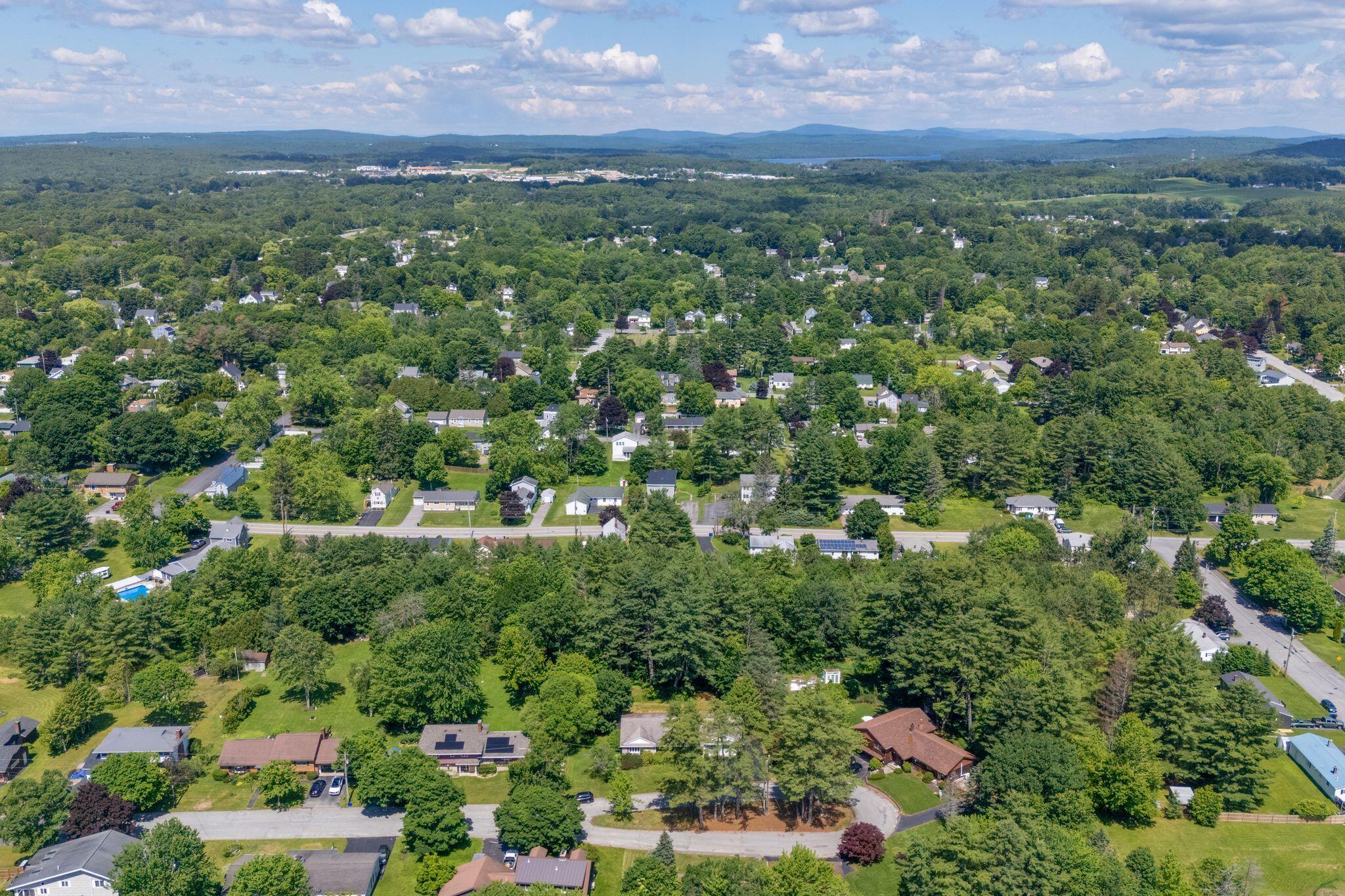 52 Robinson Gardens Property Photo 3