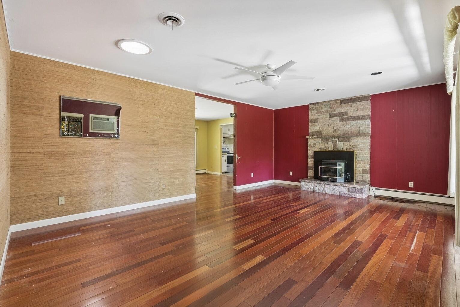 52 Robinson Gardens Property Photo 9
