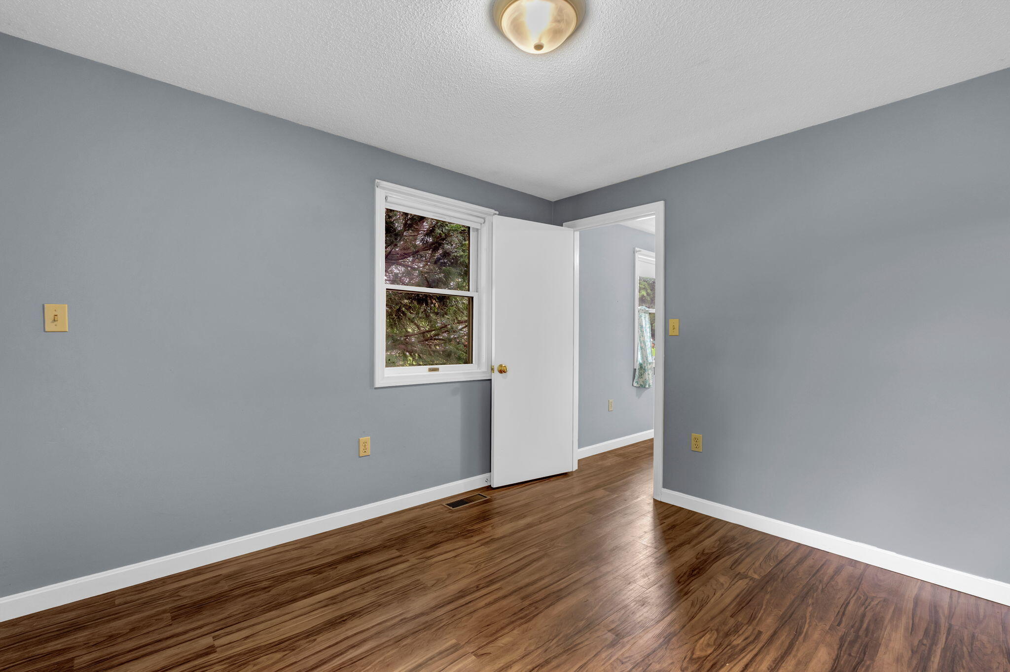 85 Main Street Property Photo 18