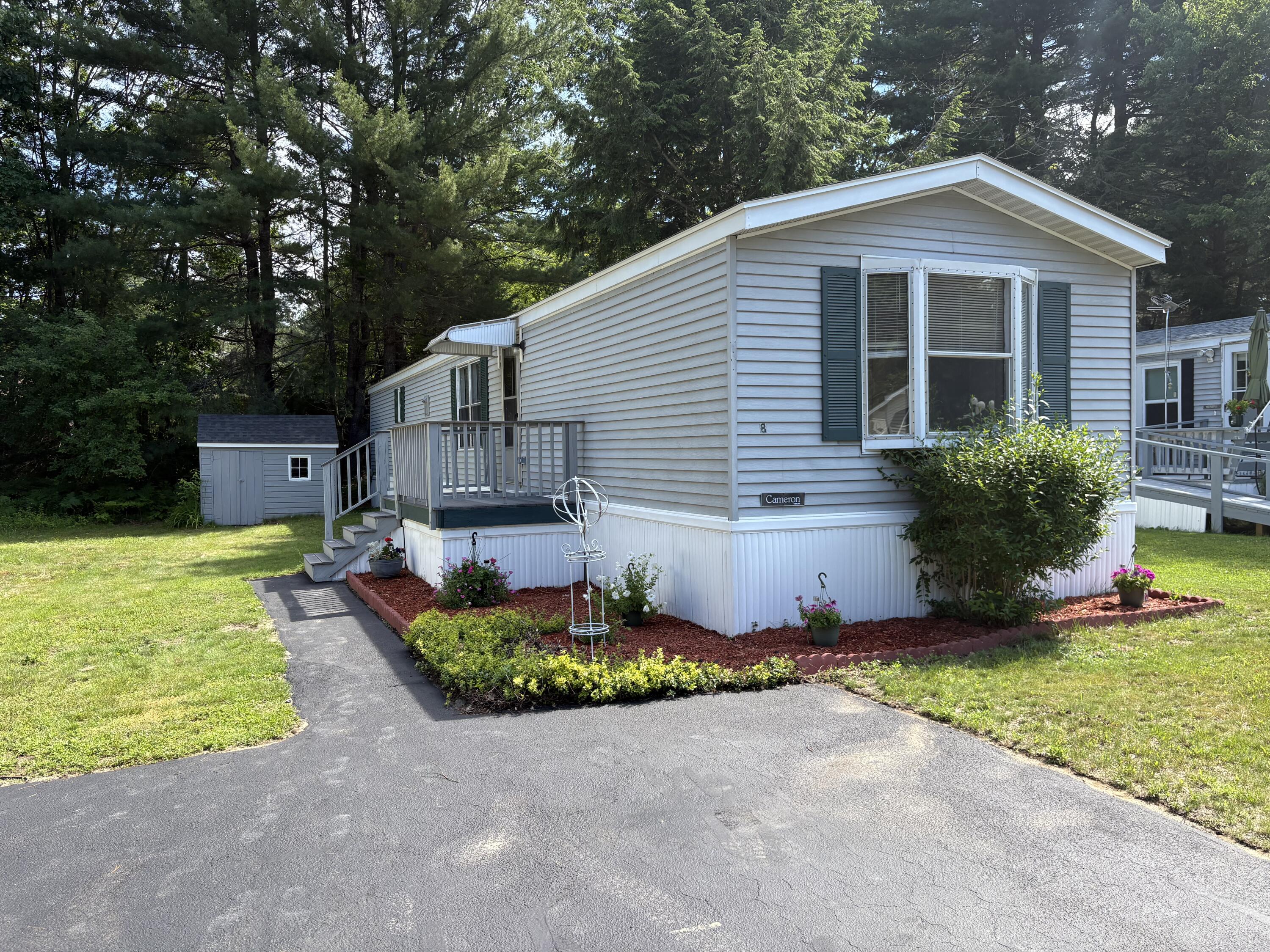8 Mayflower Drive Property Photo 1