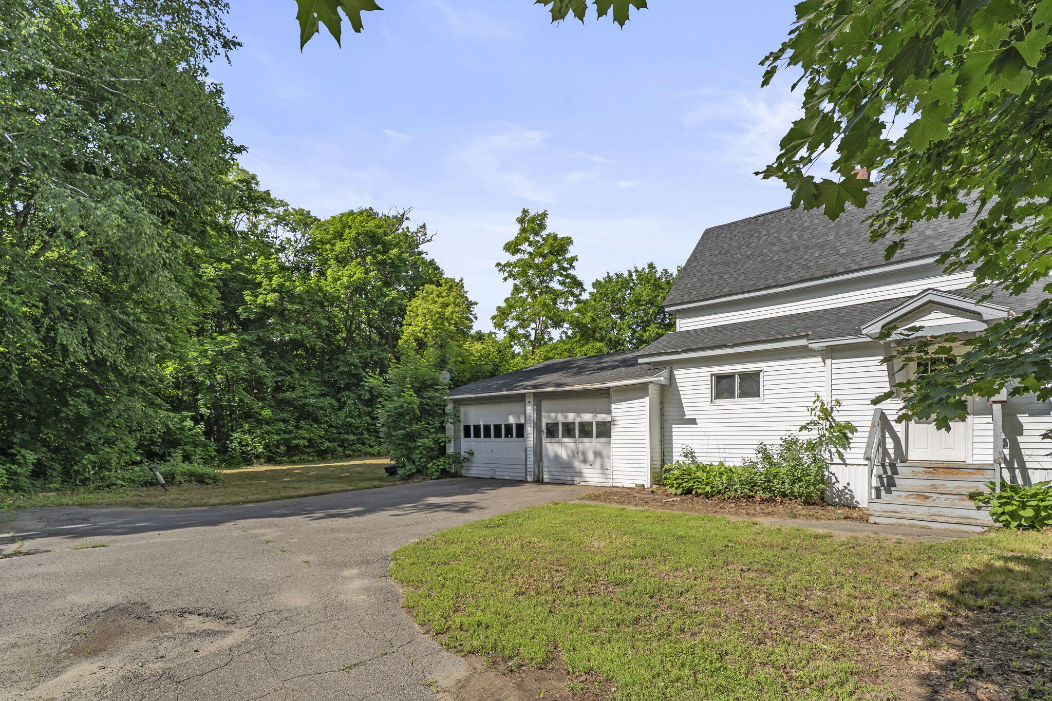 32 Clinton Street Property Photo 2