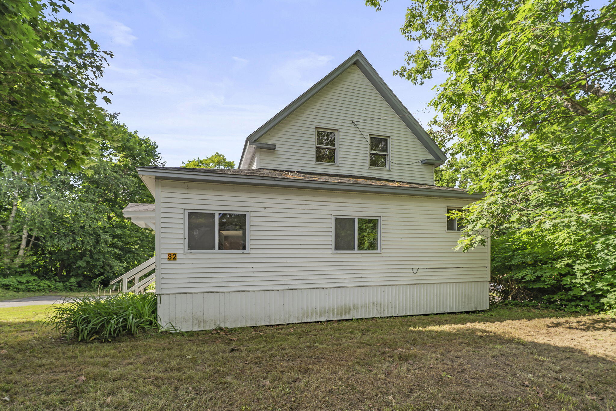 32 Clinton Street Property Photo 3