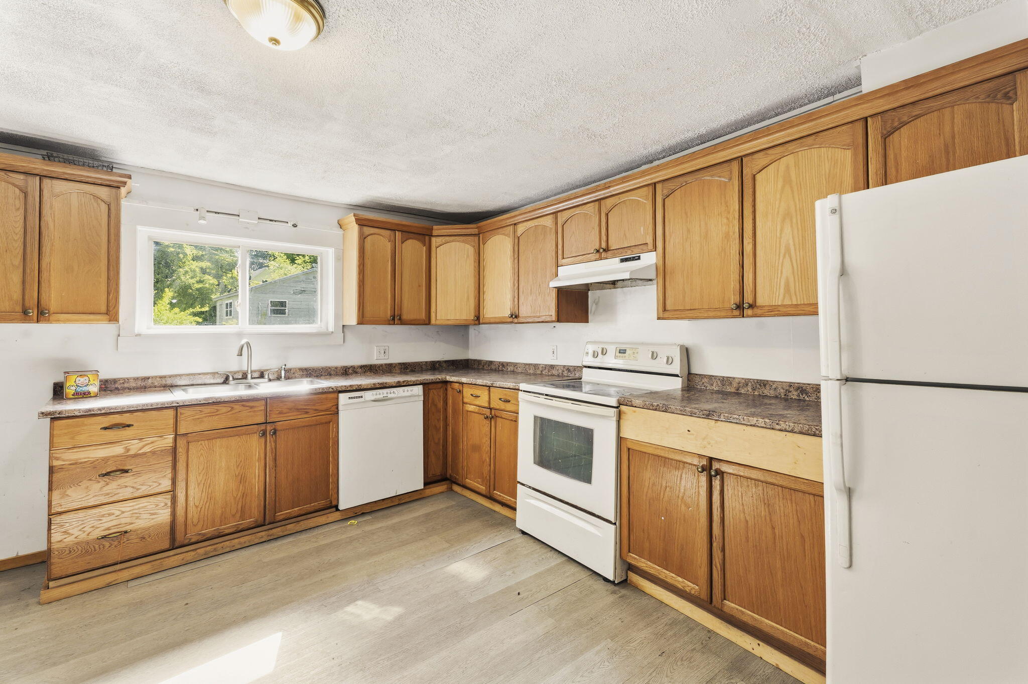 32 Clinton Street Property Photo 9