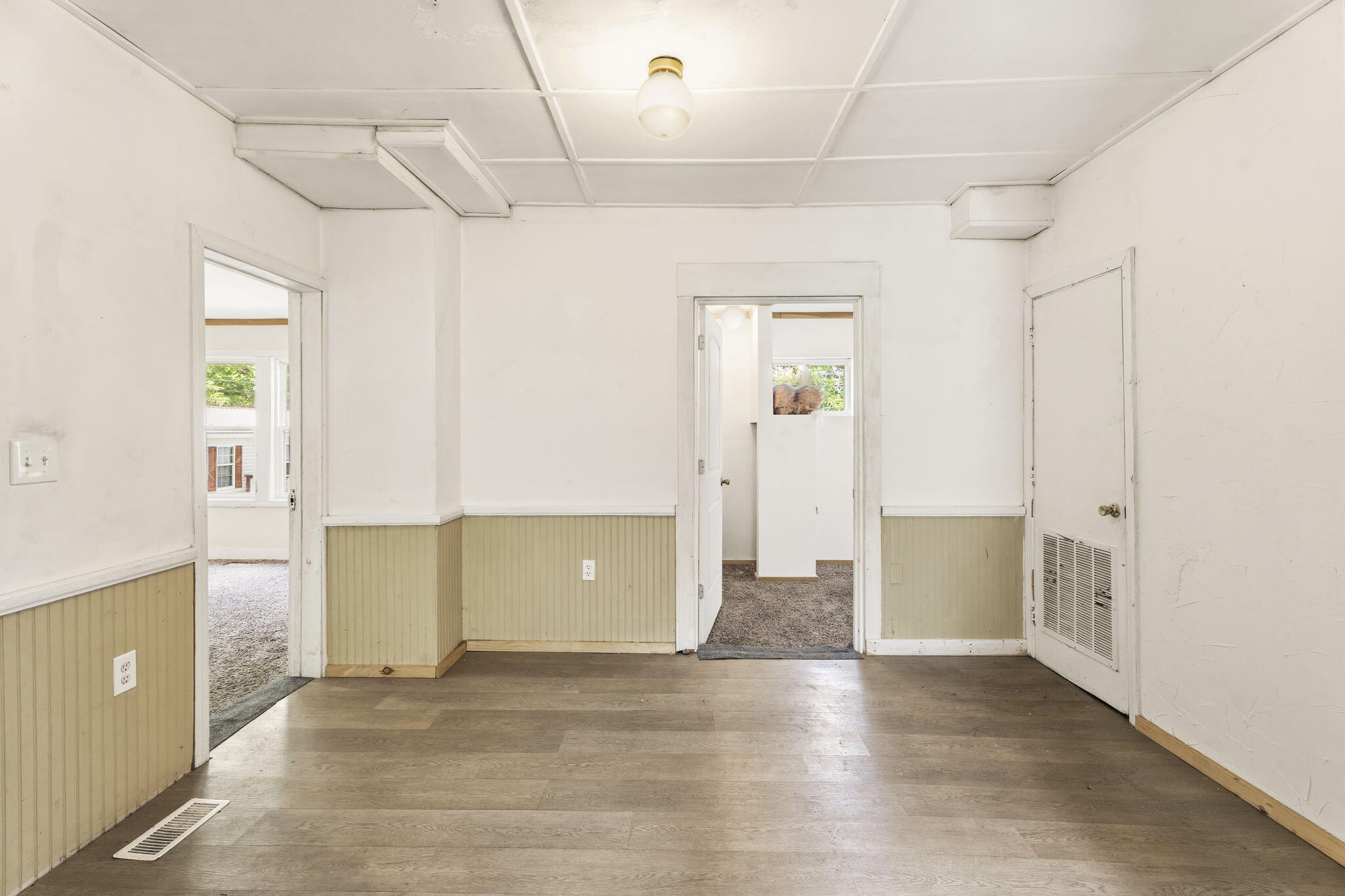 32 Clinton Street Property Photo 11