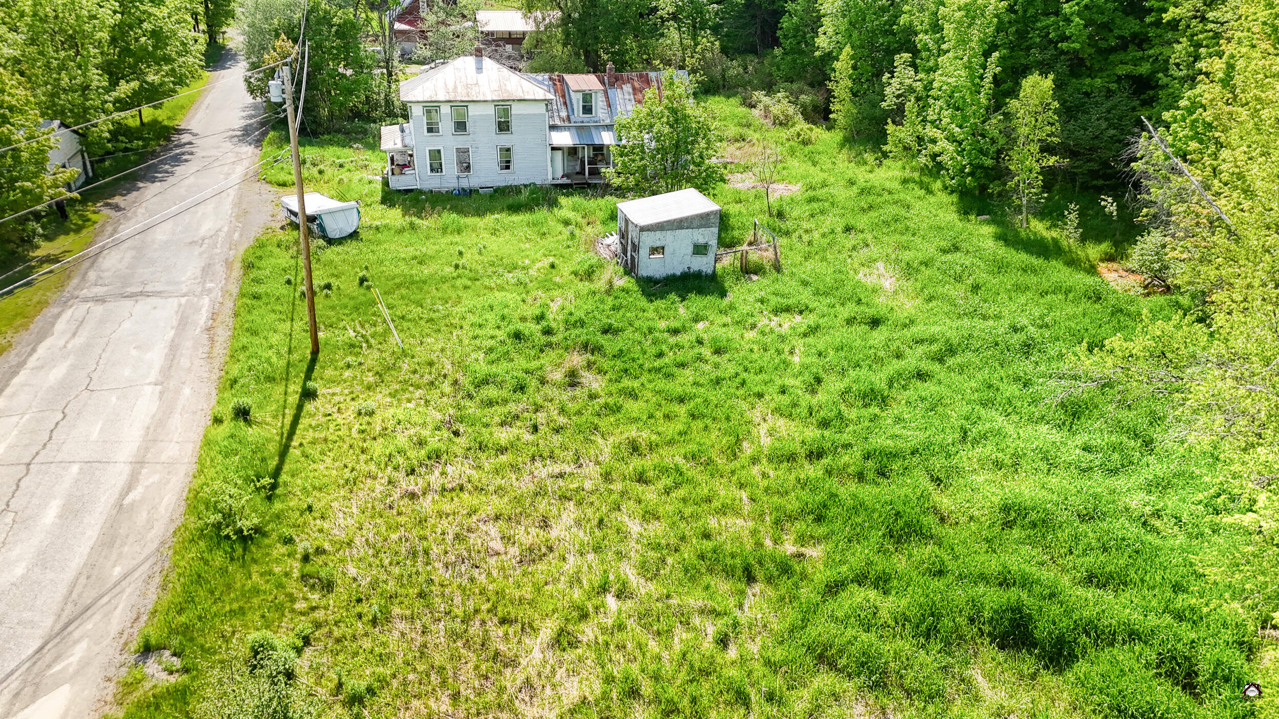 25 Ross Avenue Property Photo 1