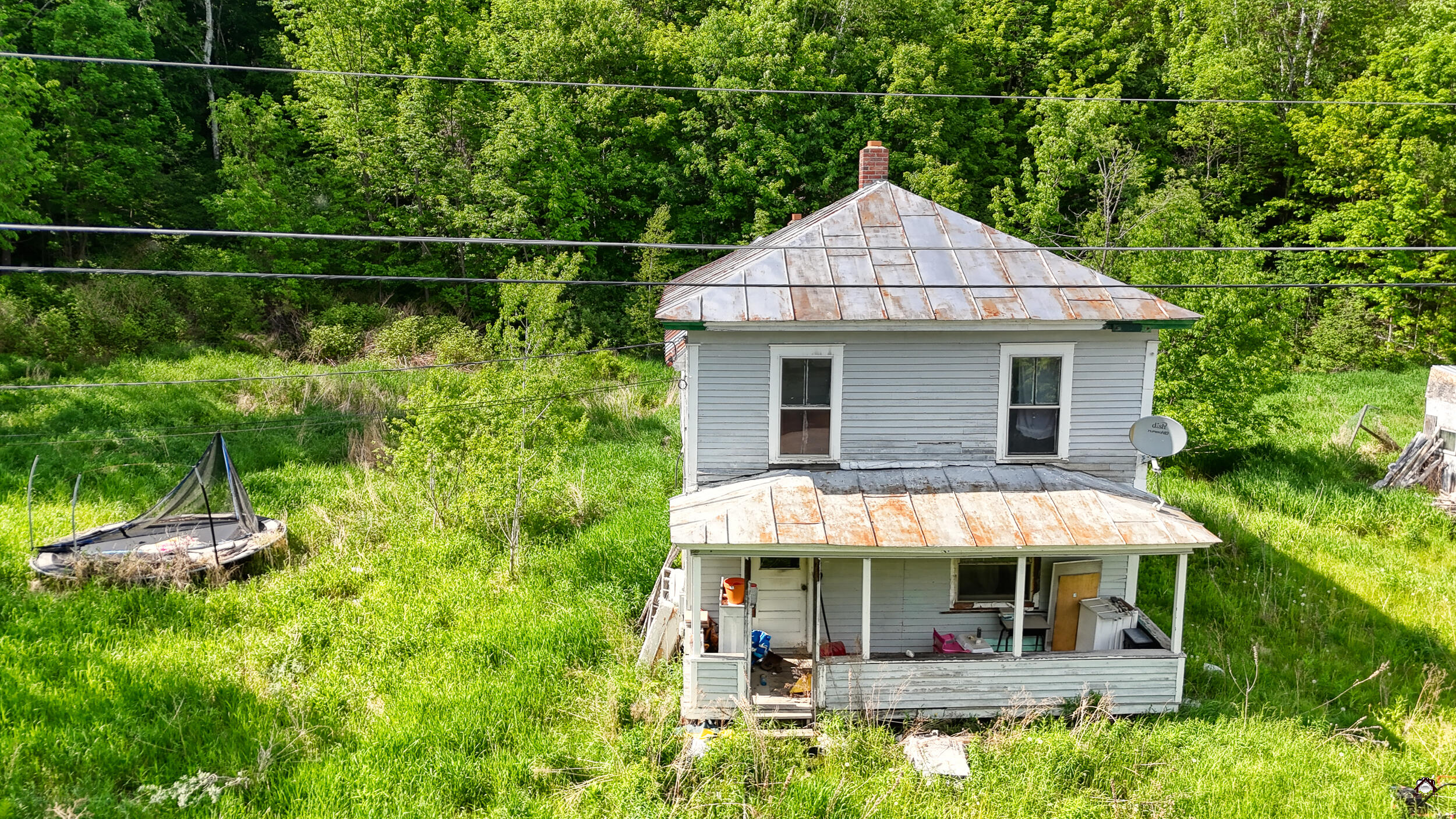 25 Ross Avenue Property Photo 6