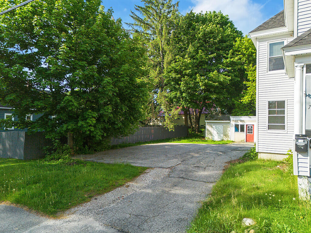 71 Warren Avenue Property Photo 4