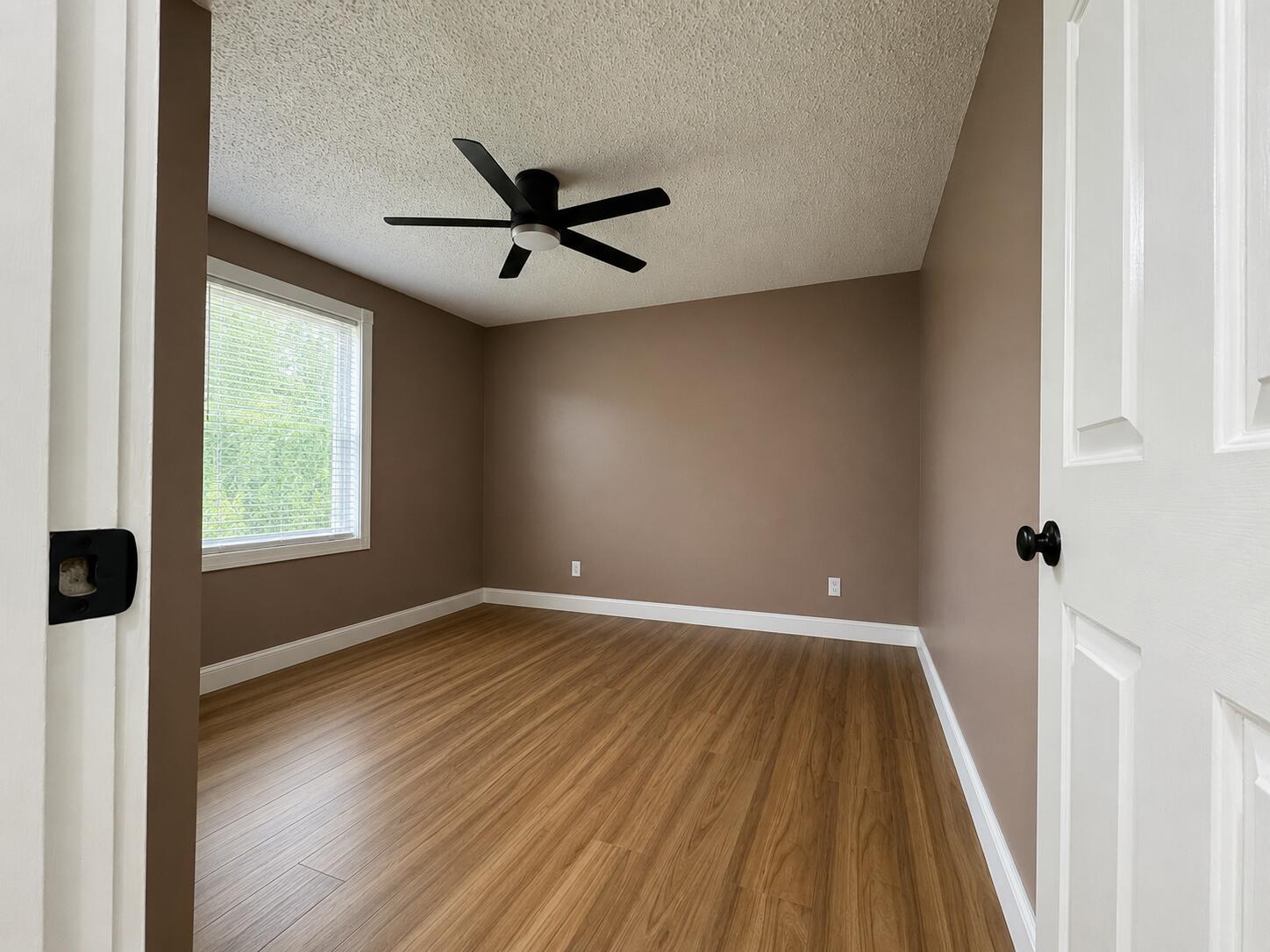 30 Meadow Brook Drive Property Photo 12