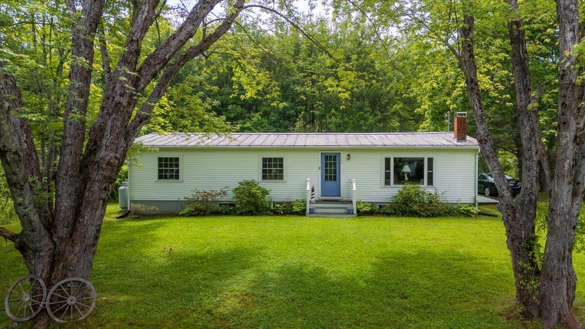 166 Washington Street Property Photo 1