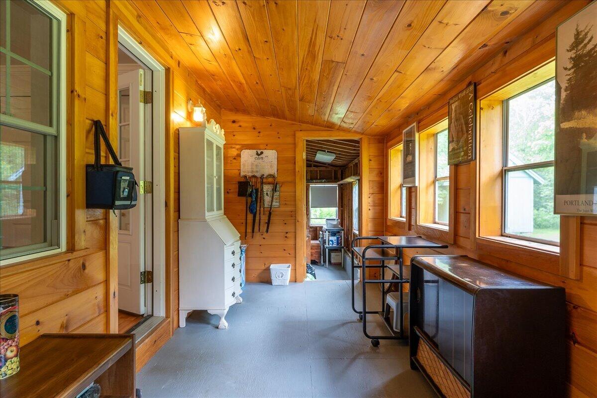 166 Washington Street Property Photo 7